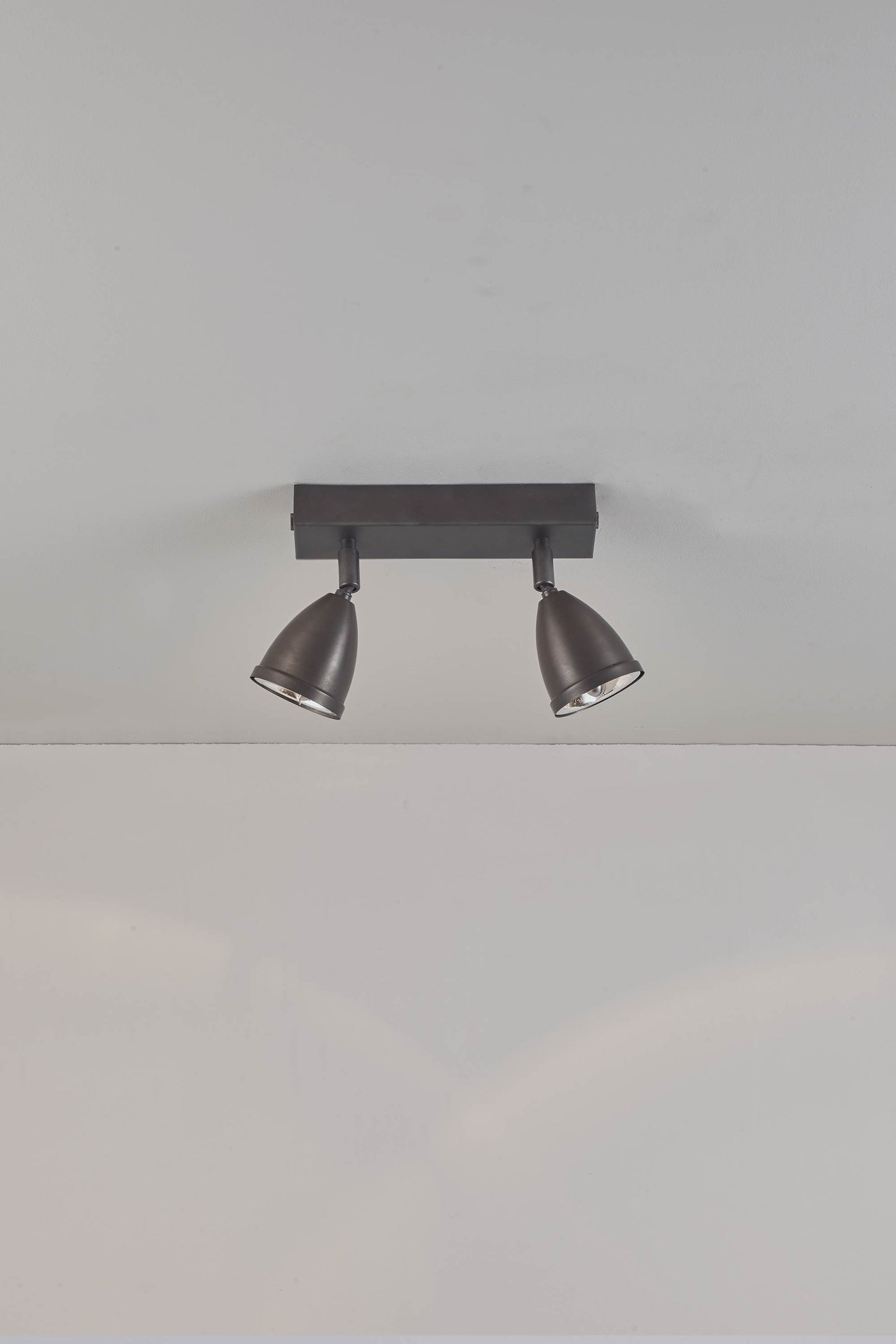 Variant Image for Patiniertes Messing / BA15D (LED)