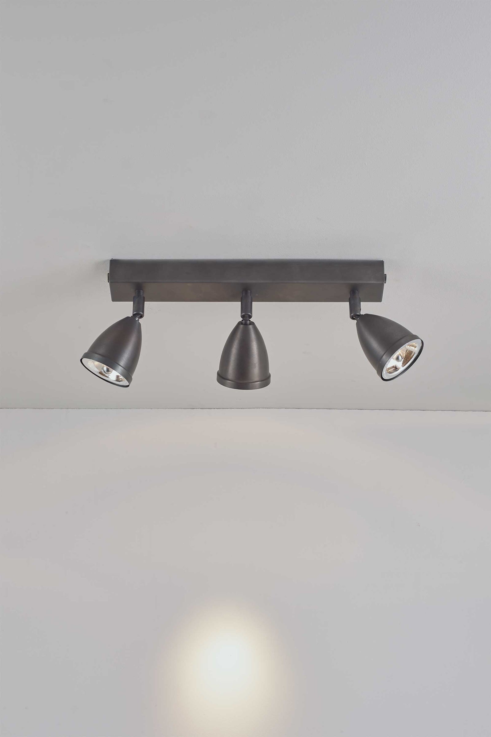 Variant Image for Laiton Vieilli / BA15D (LED)
