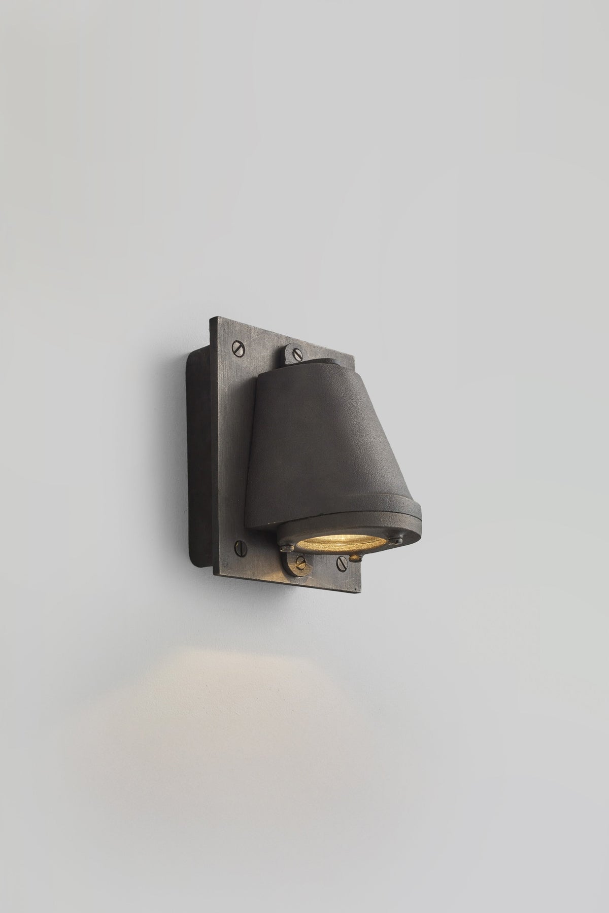 Mast Light with Back Box, Mains LED