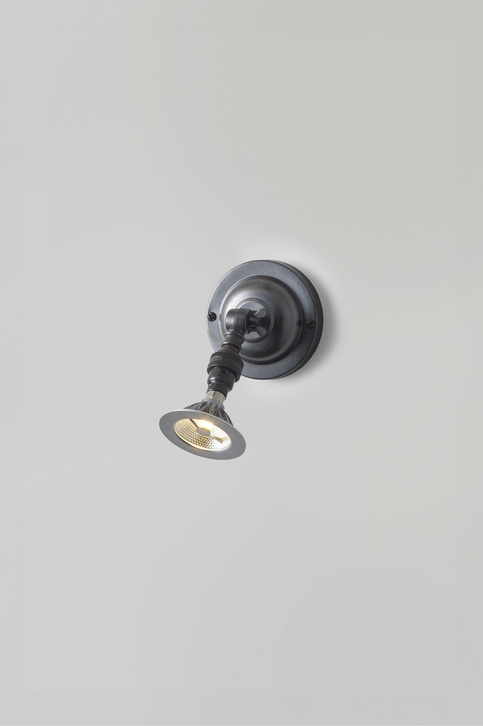 Variant Image for Patinierte Bronze / BA15D (LED)
