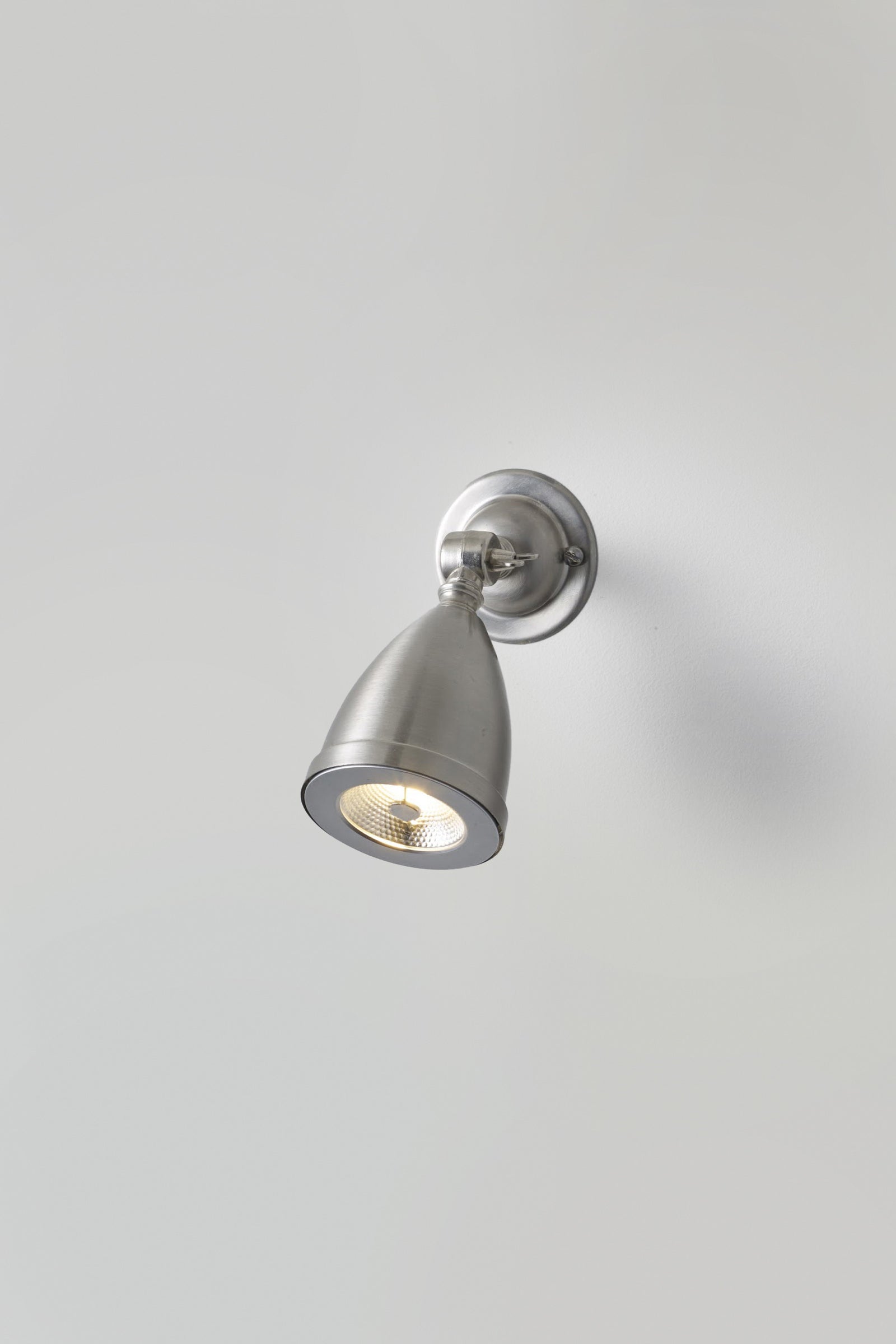 Variant Image for Vernickelt / BA15D (Halogen)