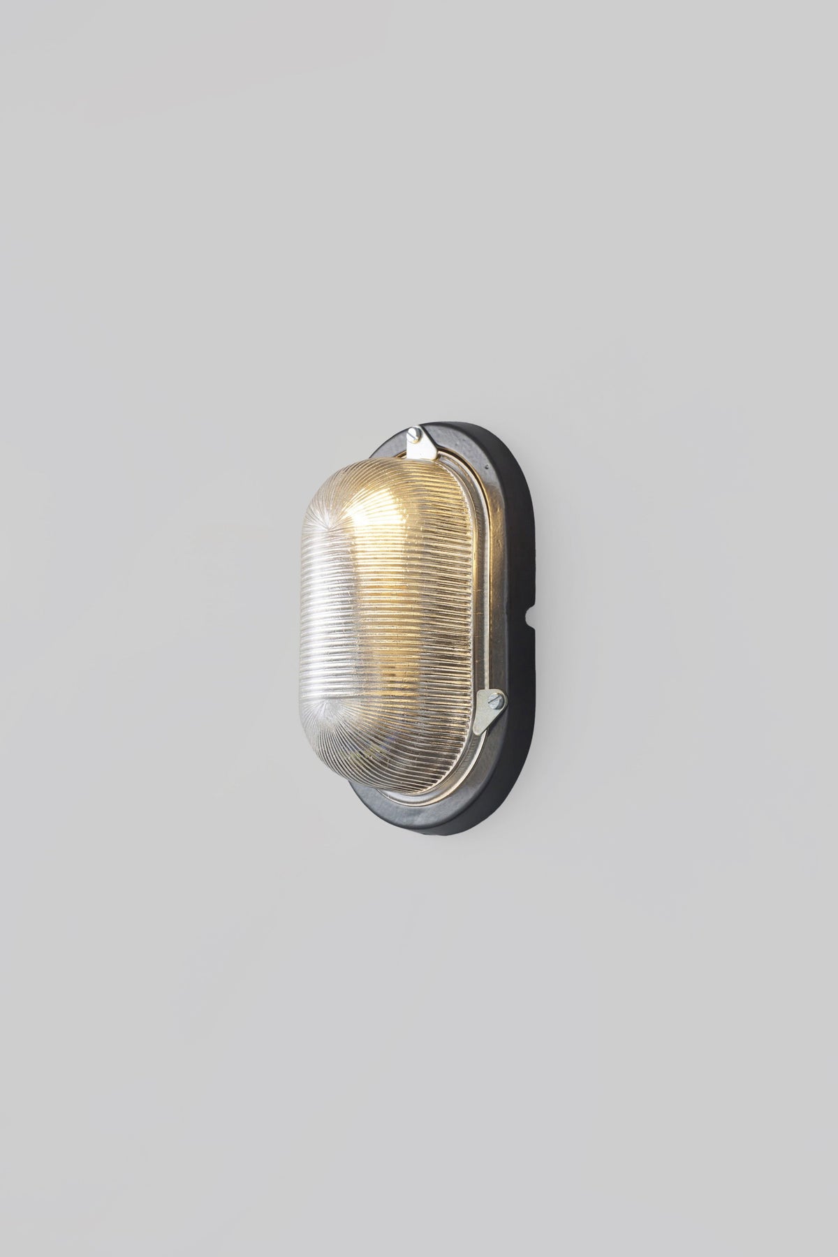 Oval Aluminium Bulkhead 7001