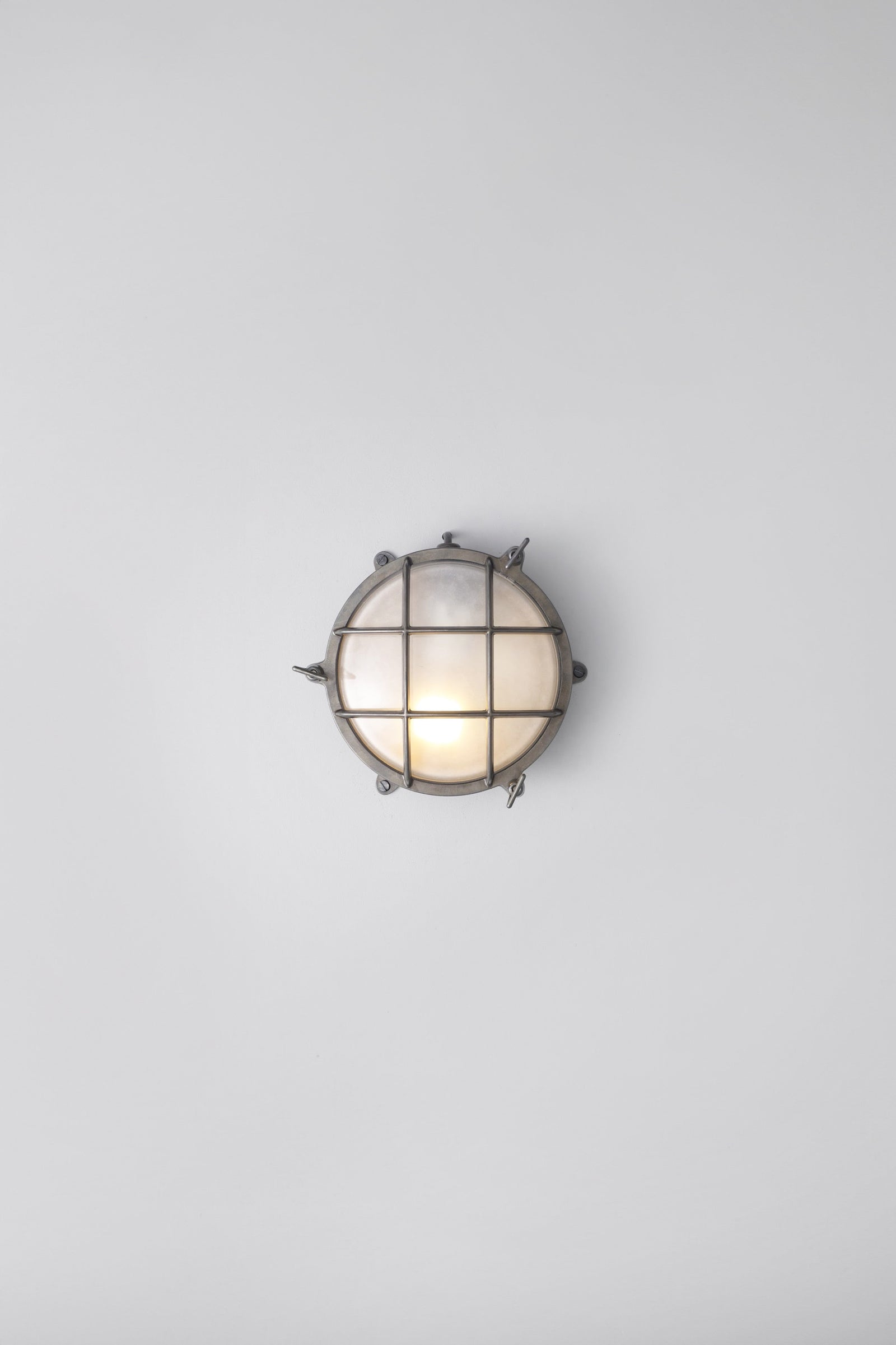 Variant Image for Weathered Brass / Frosted