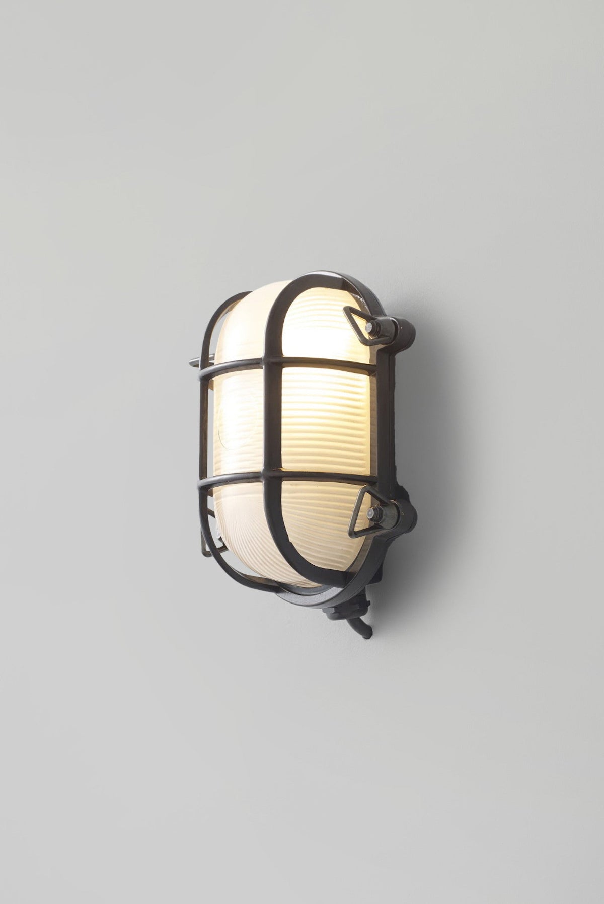Oval Brass Bulkhead 7036