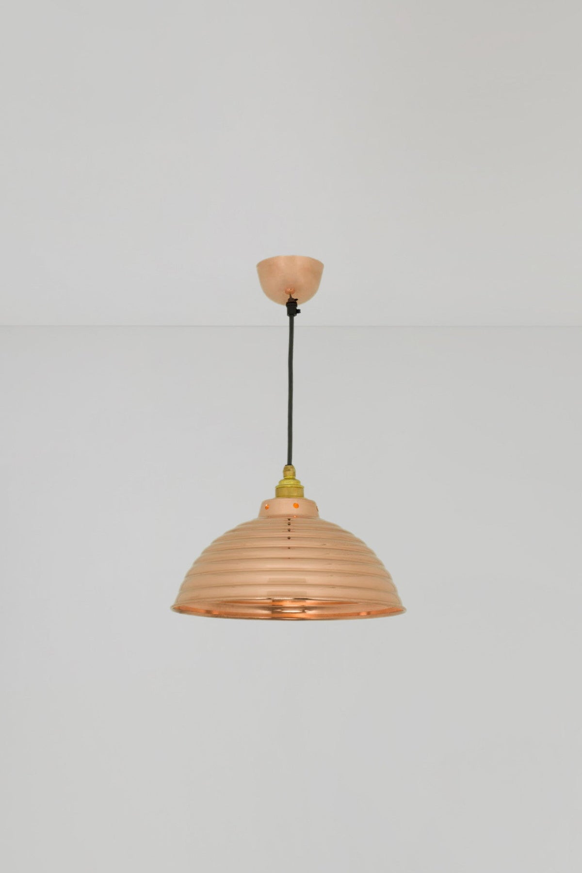 Spun Ripple with Cord Grip Lampholder