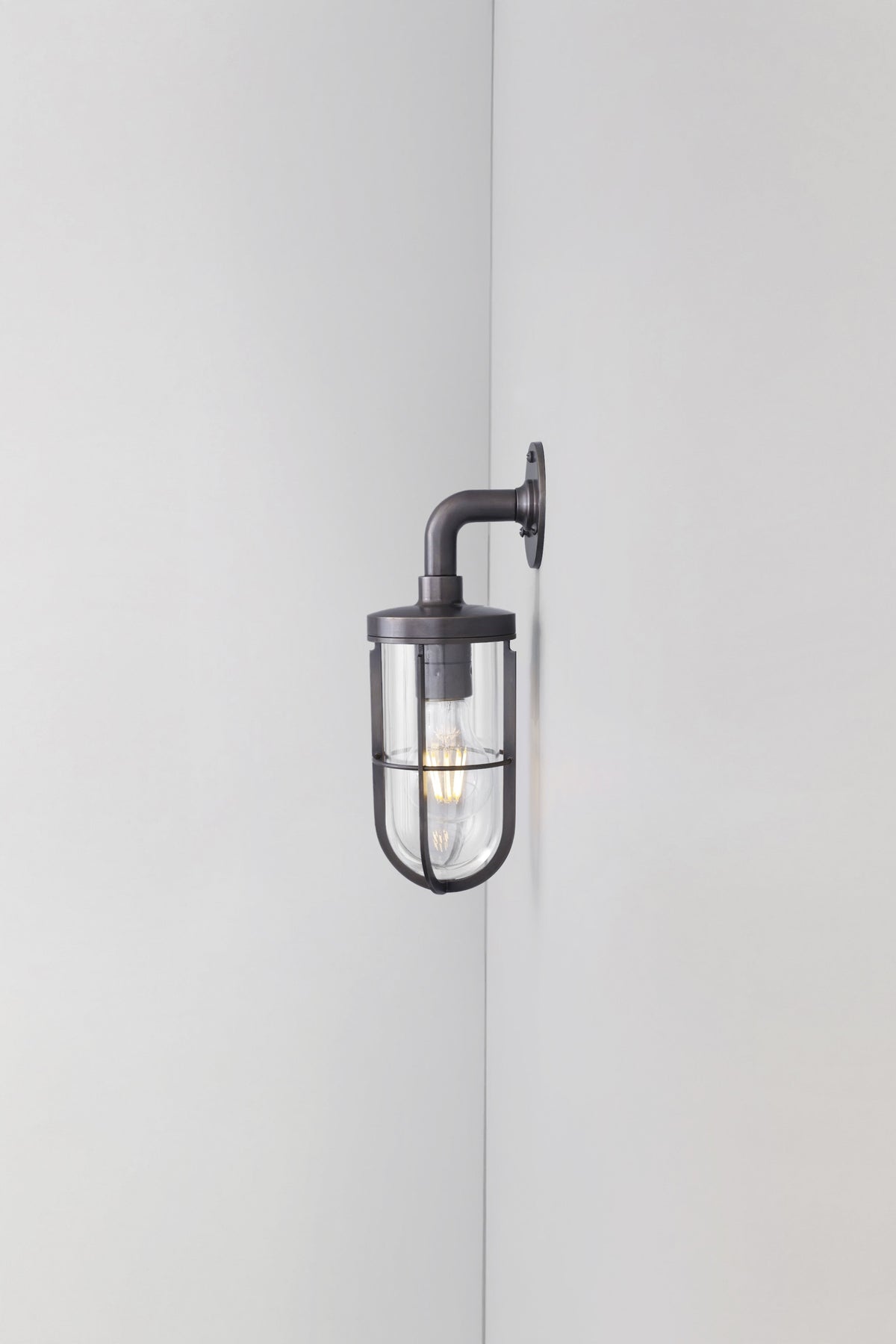 Weatherproof Ship's Well Glass Light 7207