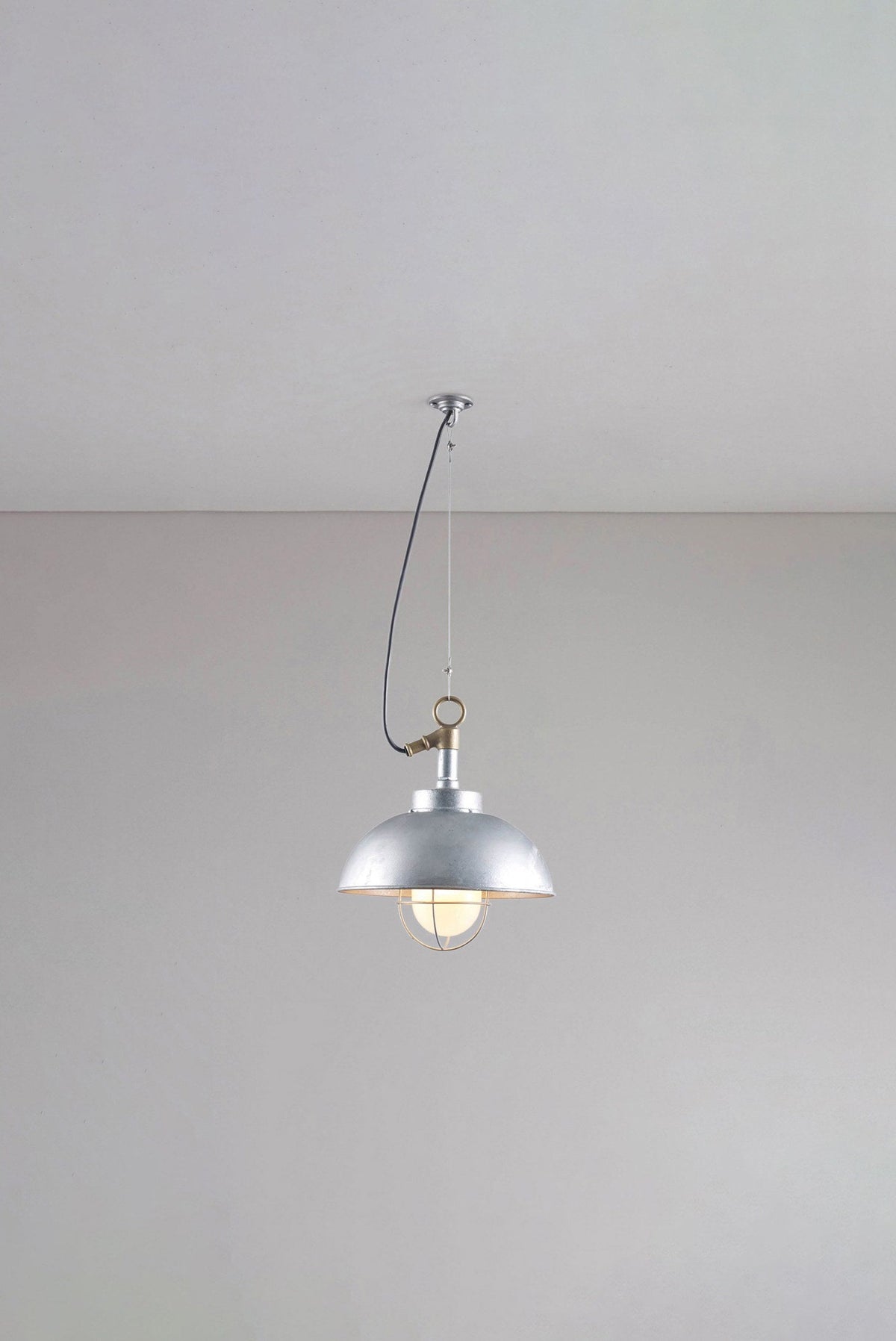 Shipyard Pendant