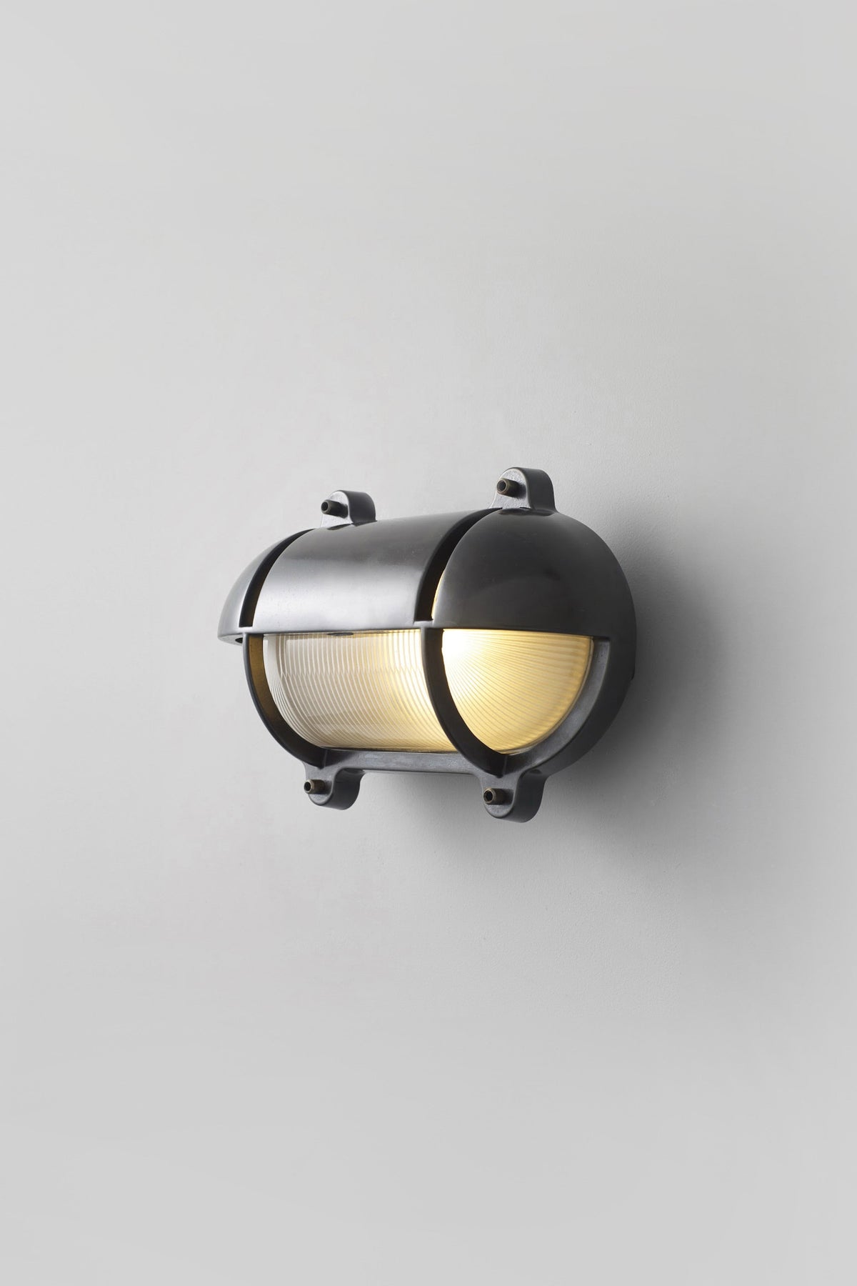 Oval Brass Bulkhead 7435