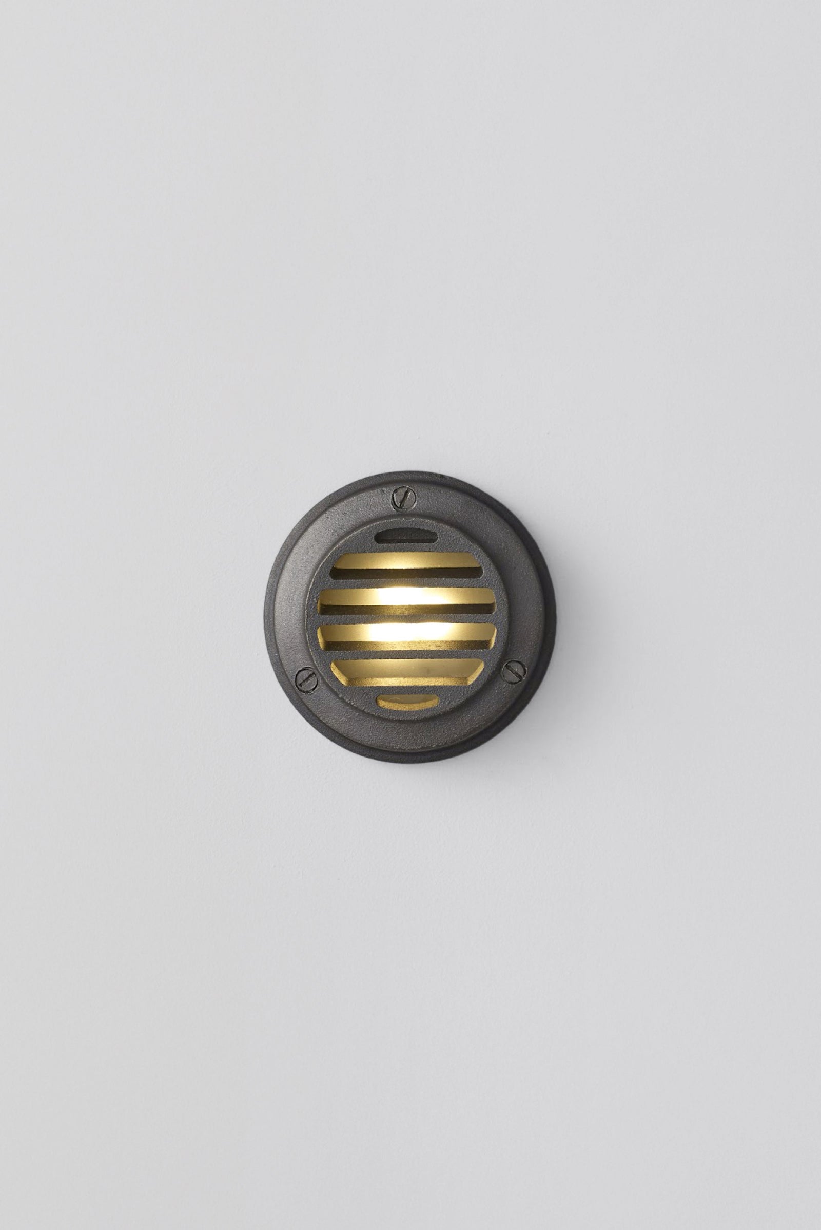 Variant Image for Laiton Vieilli / LED