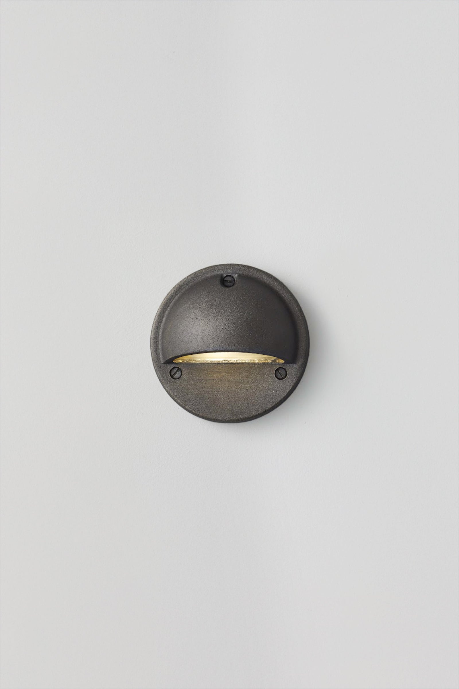 Variant Image for Weathered Brass / G4