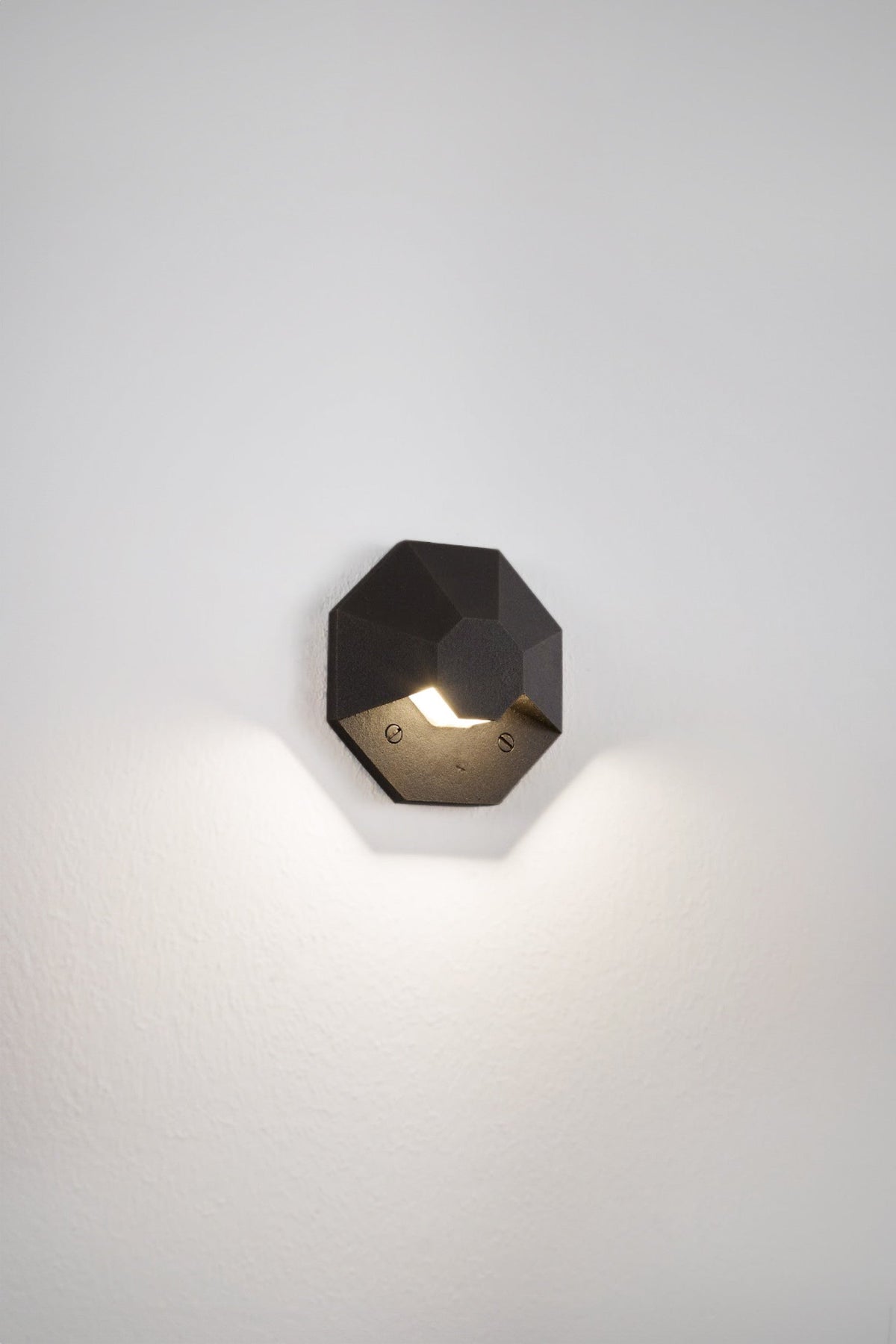 Octo 1 Wall Light