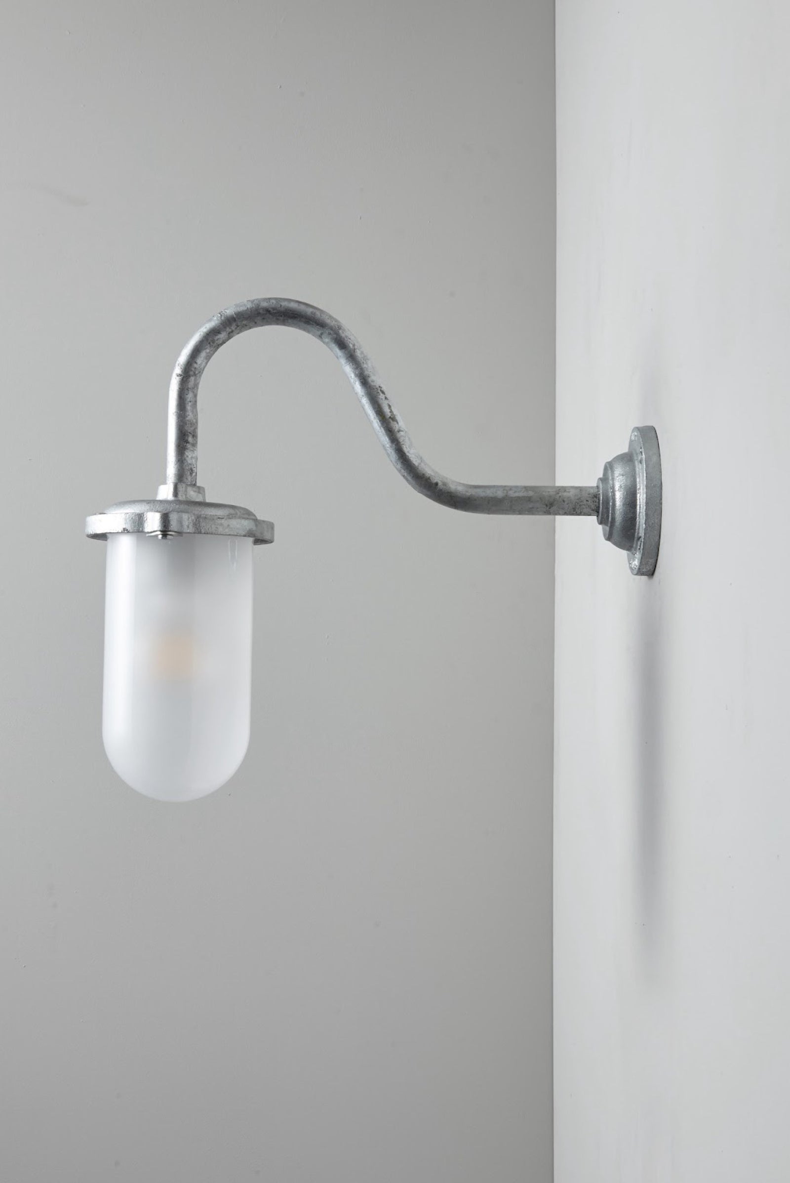 Variant Image for Verzinktes Silber / Mattglas / Standard