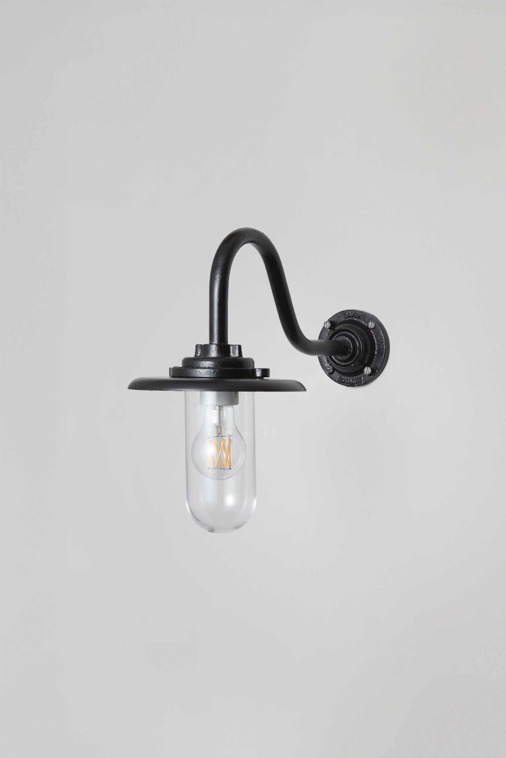 Exterior Bracket Light, 60W, Swan Neck 7677