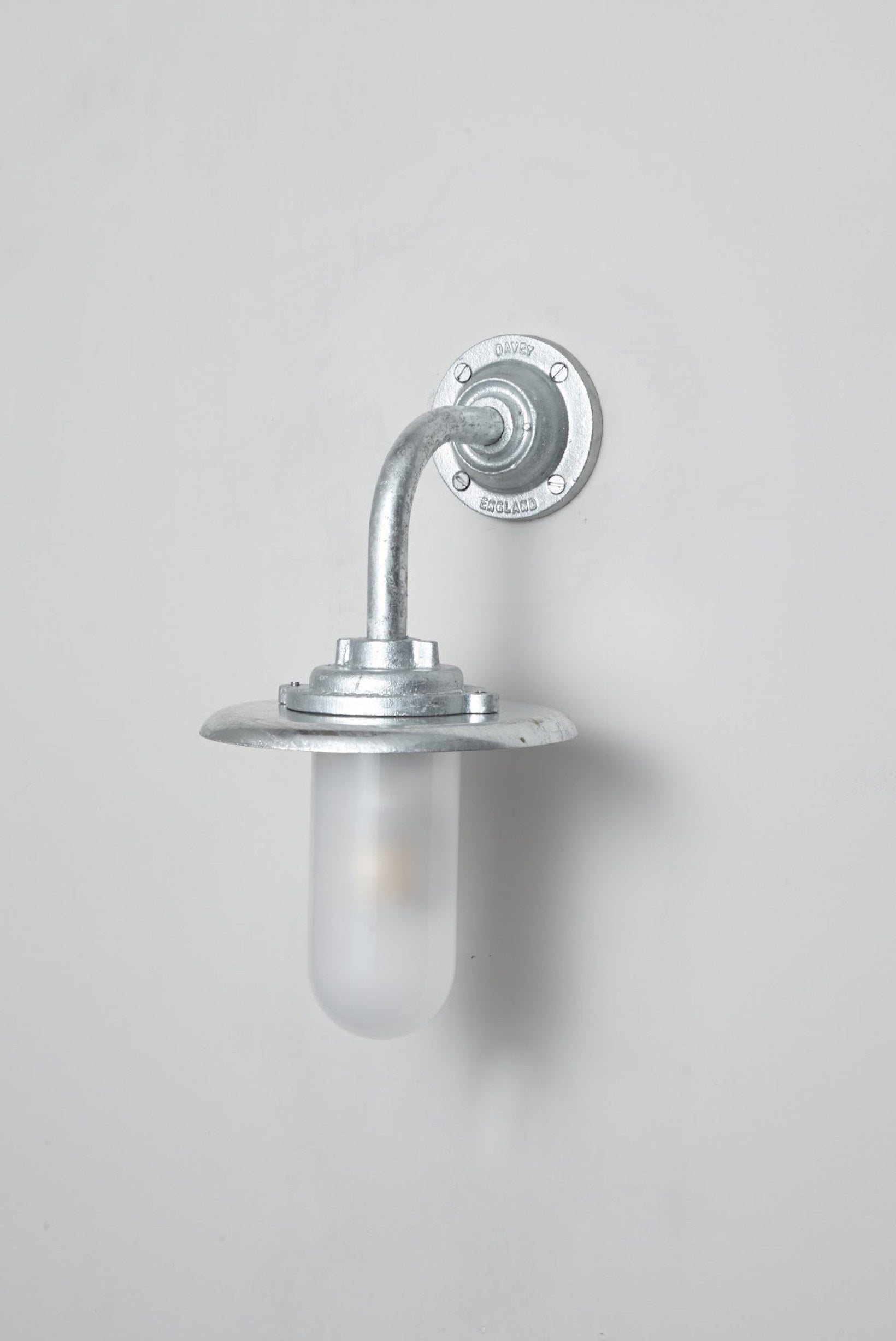 Applique coudée d'extérieure, 60W, Fixation murale simple 7677