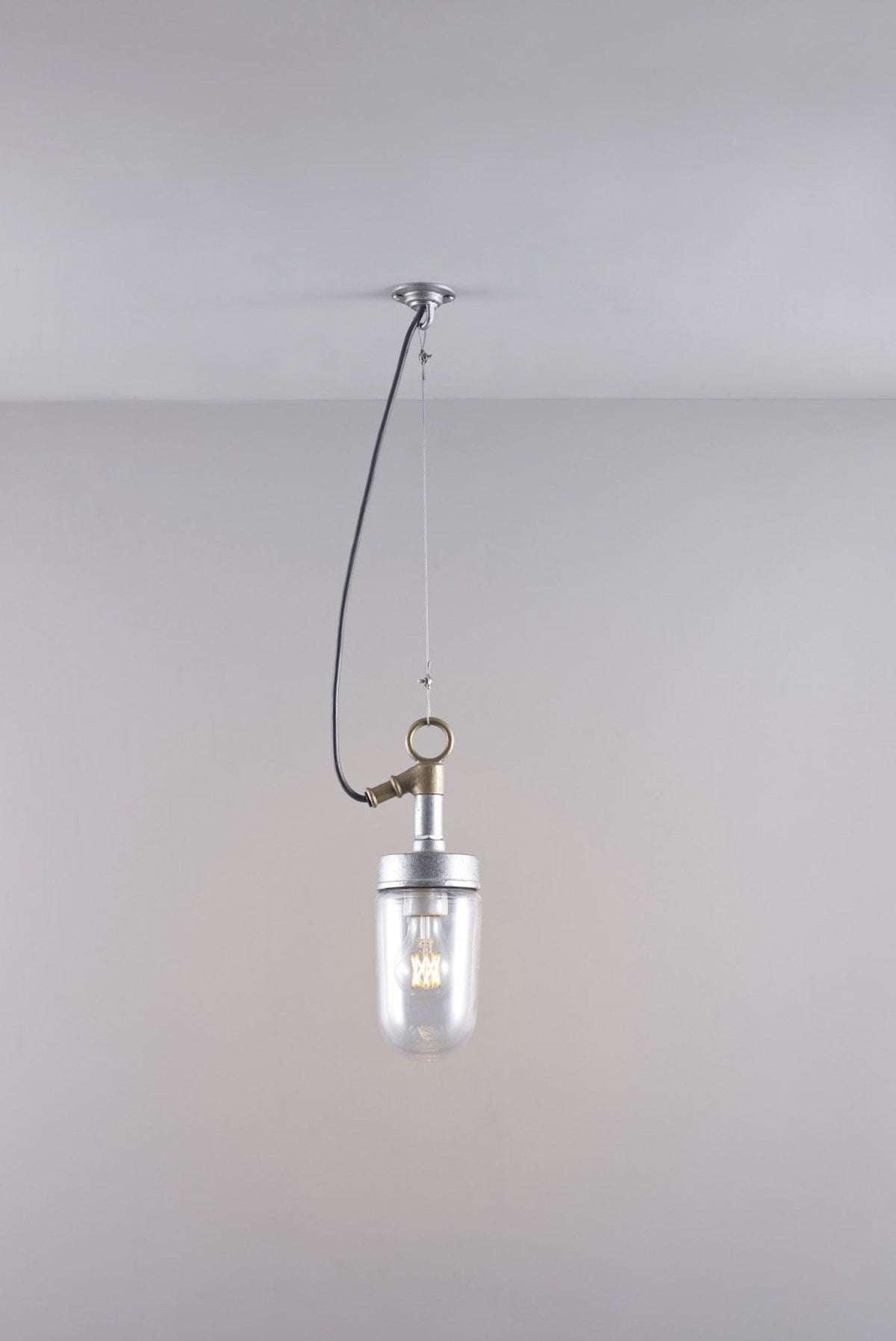 Suspension Well Glass 7679 IP44