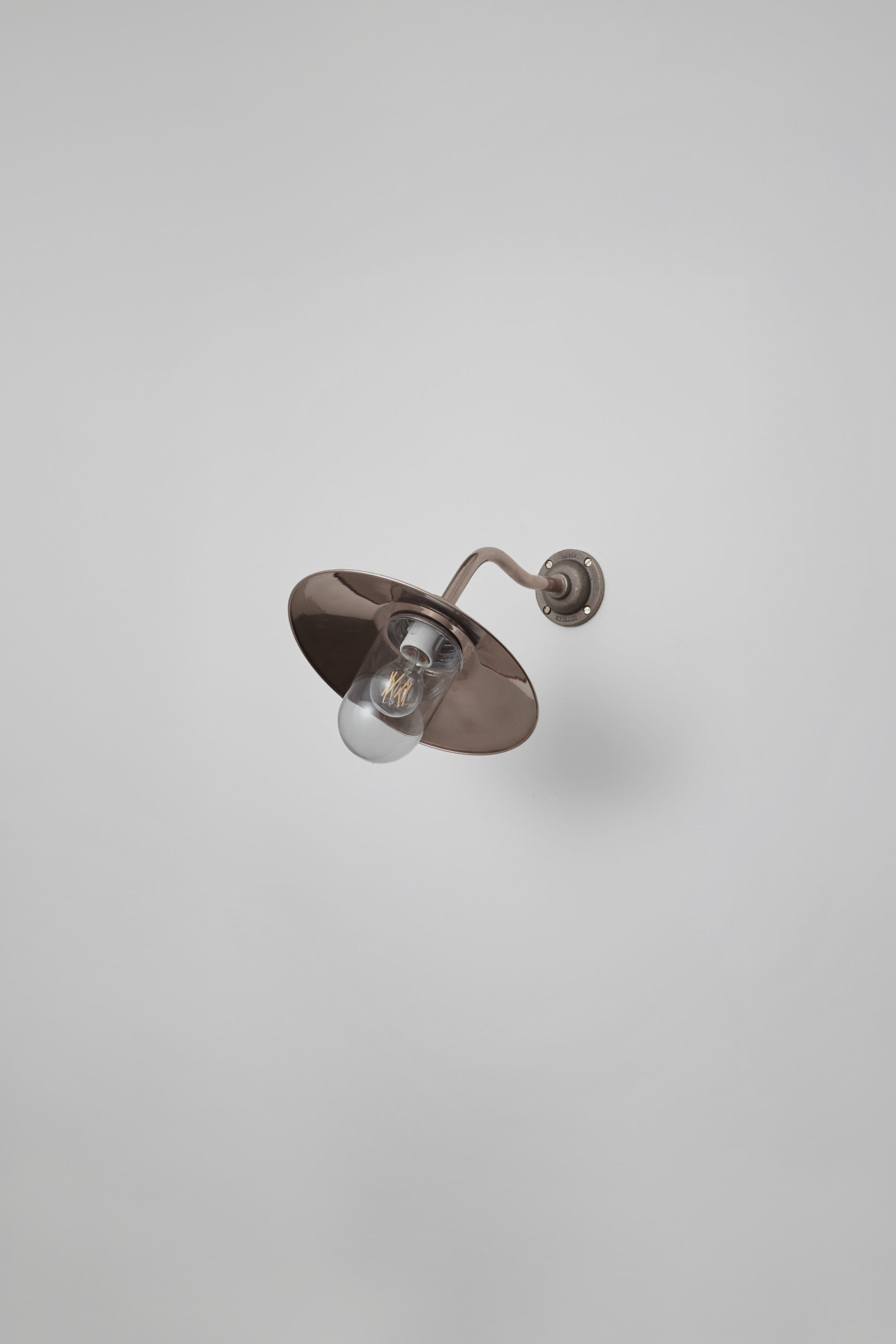 Exterior Bracket Light, Canted, 7680
