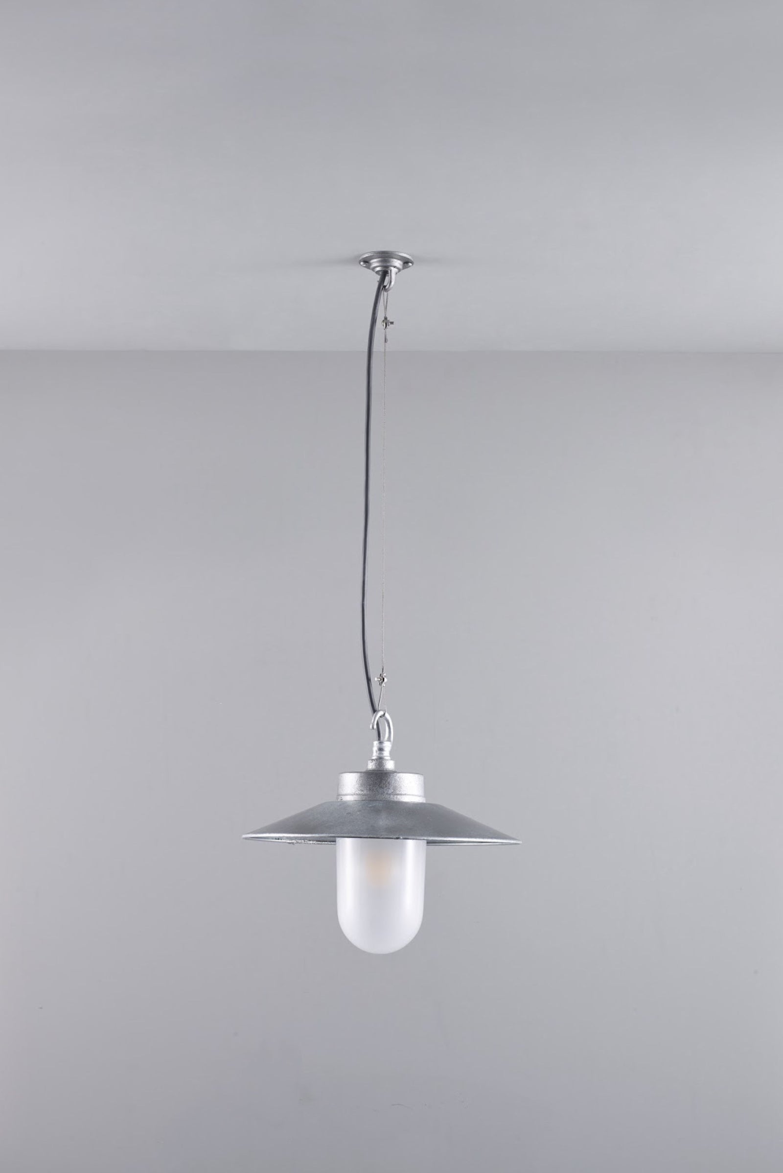Variant Image for Galvanised Silver / Frosted