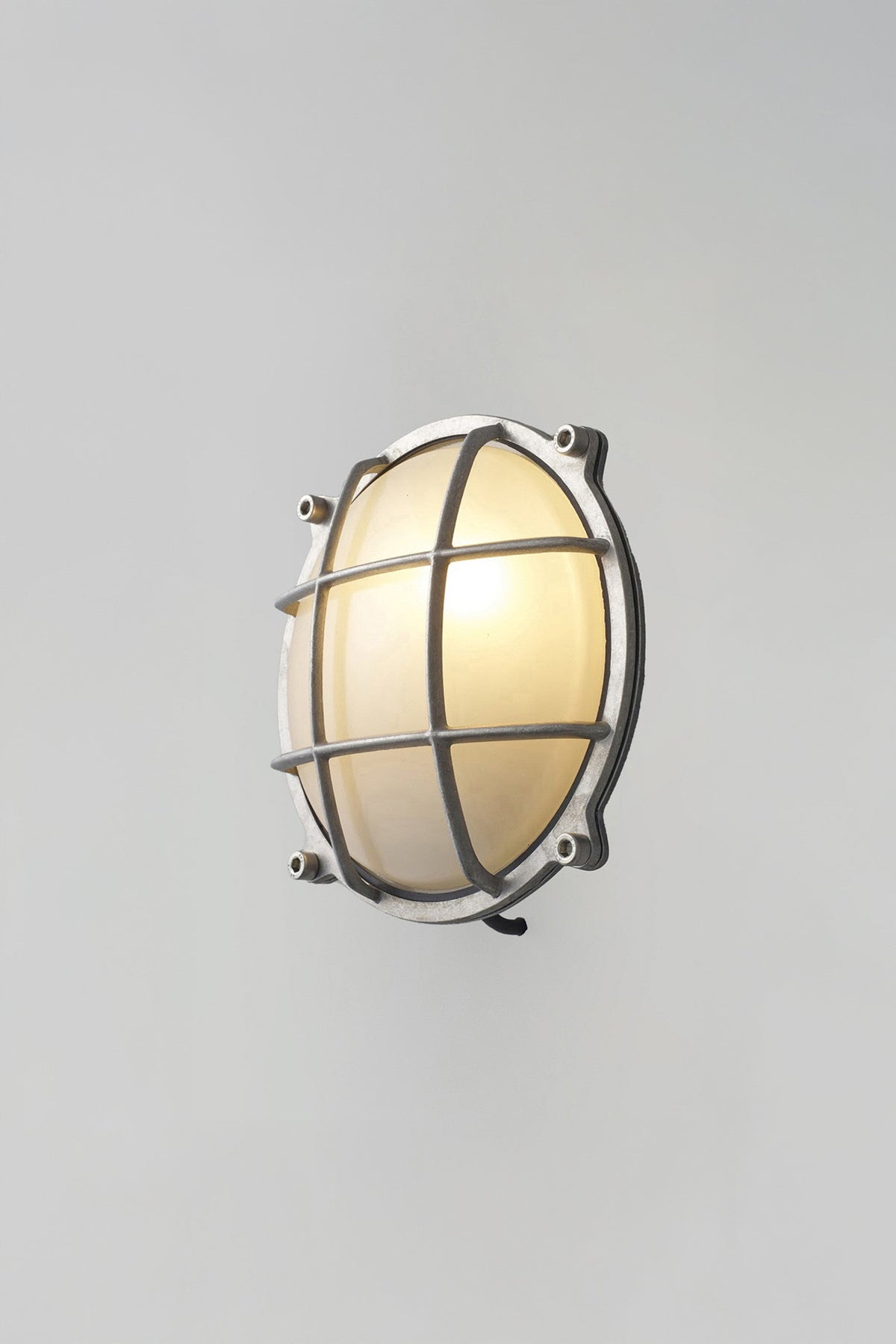 Round Bulkhead Fitting 8111