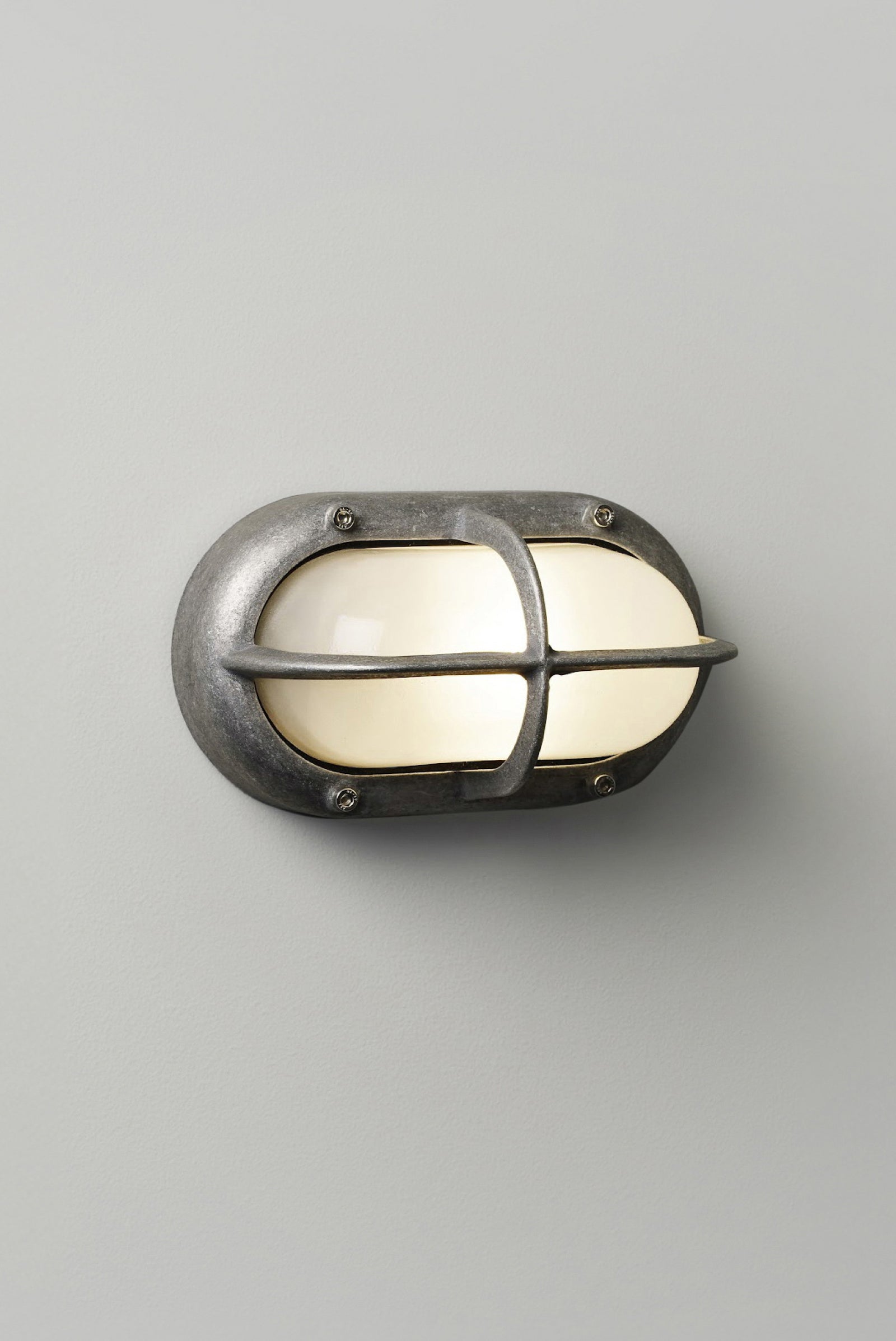 Variant Image for Aluminium / Frosted