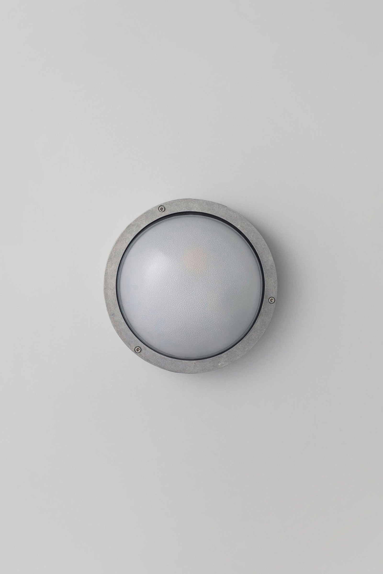 Variant Image for Aluminium / Frosted