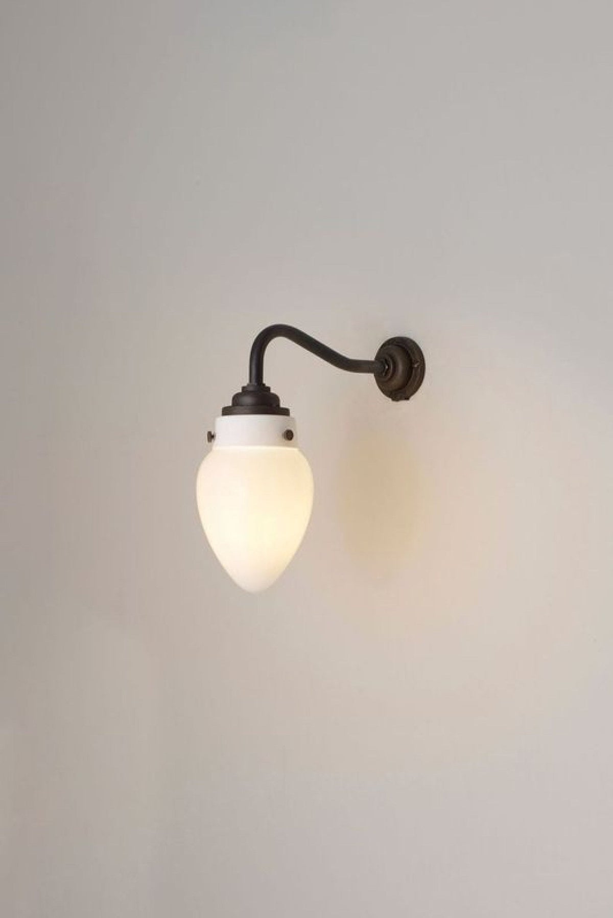 Pine Wall Light Size 1