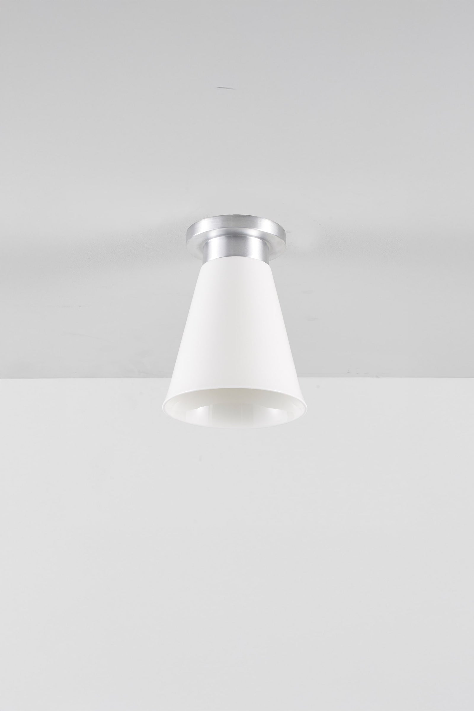 Variant Image for Brushed Aluminium