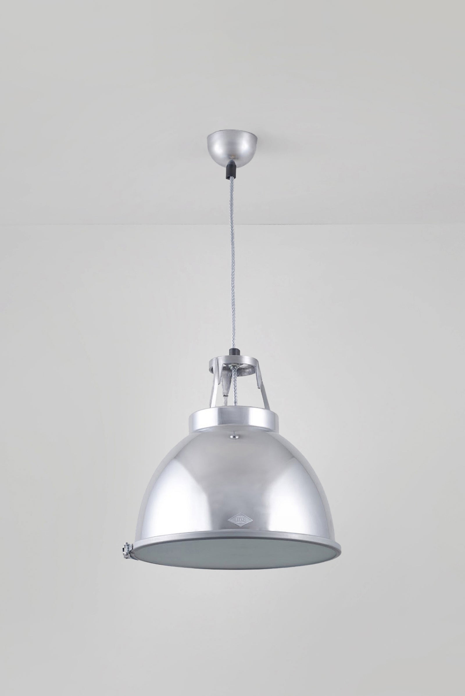 Variant Image for Natural Aluminium / Etched Diffuser