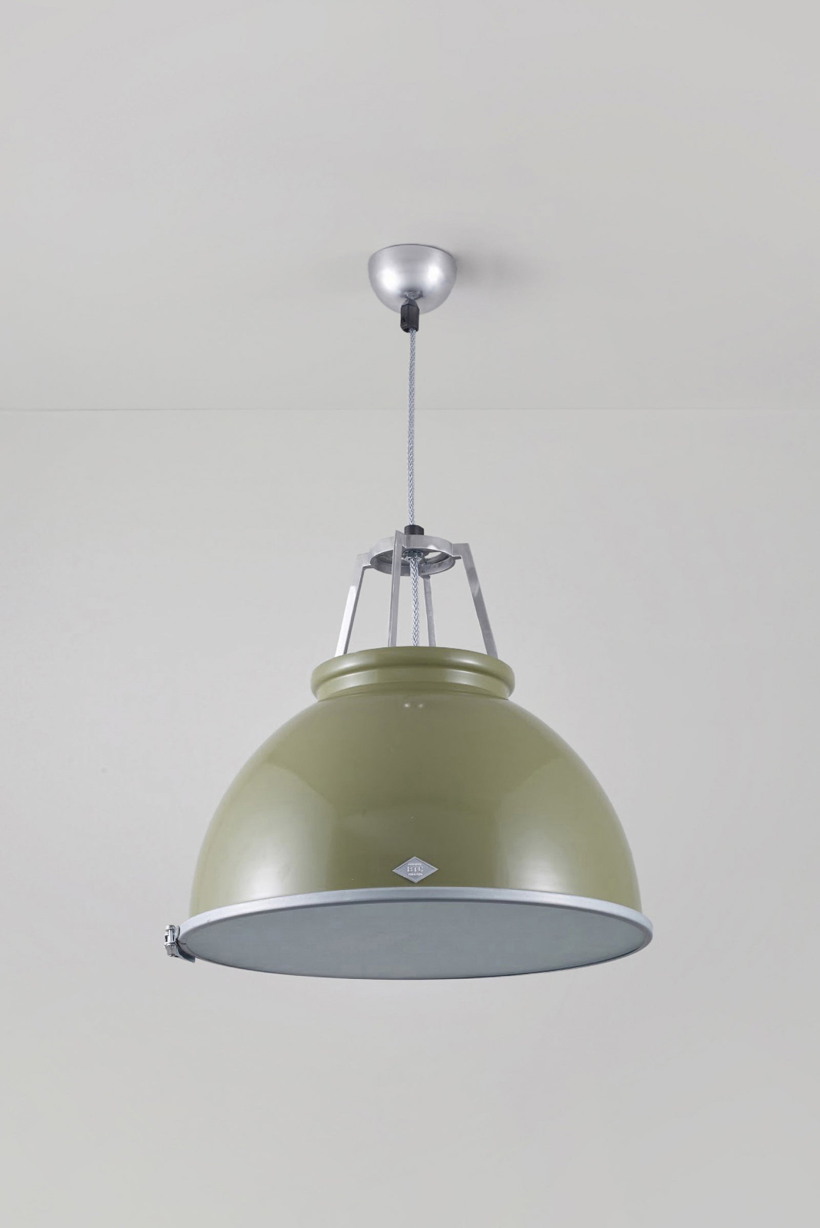 Variant Image for Olive Green / Etched Diffuser