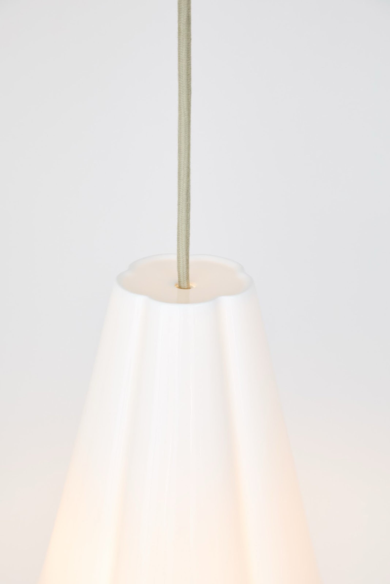 Variant Image for Natural White / Grey