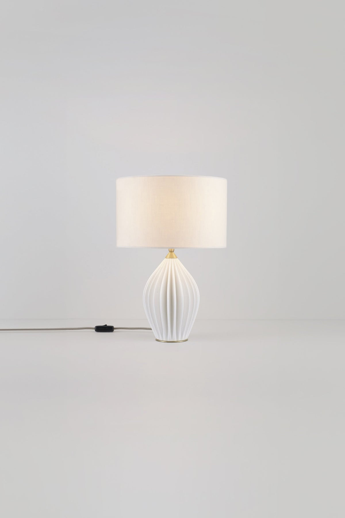 Fin Queen Table Light