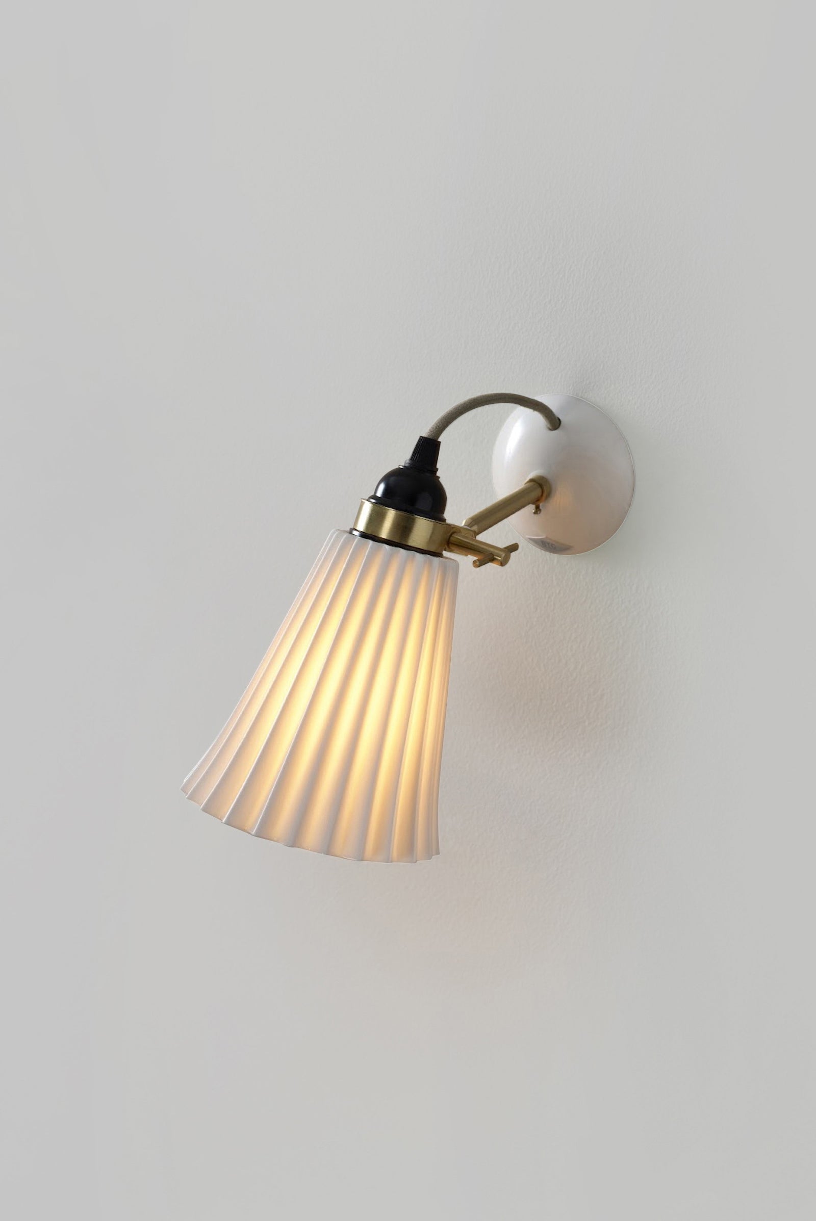 Variant Image for Natural White / Grey