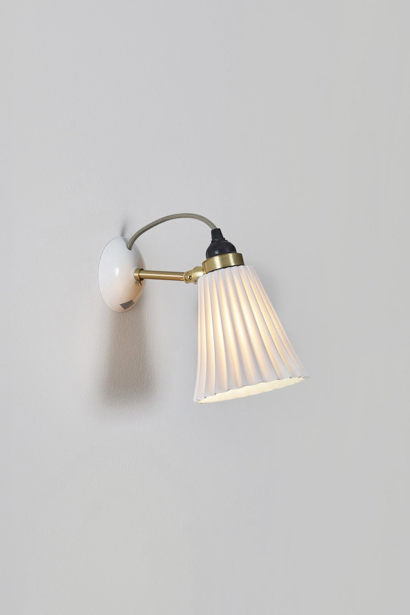 Variant Image for Natural White / Grey