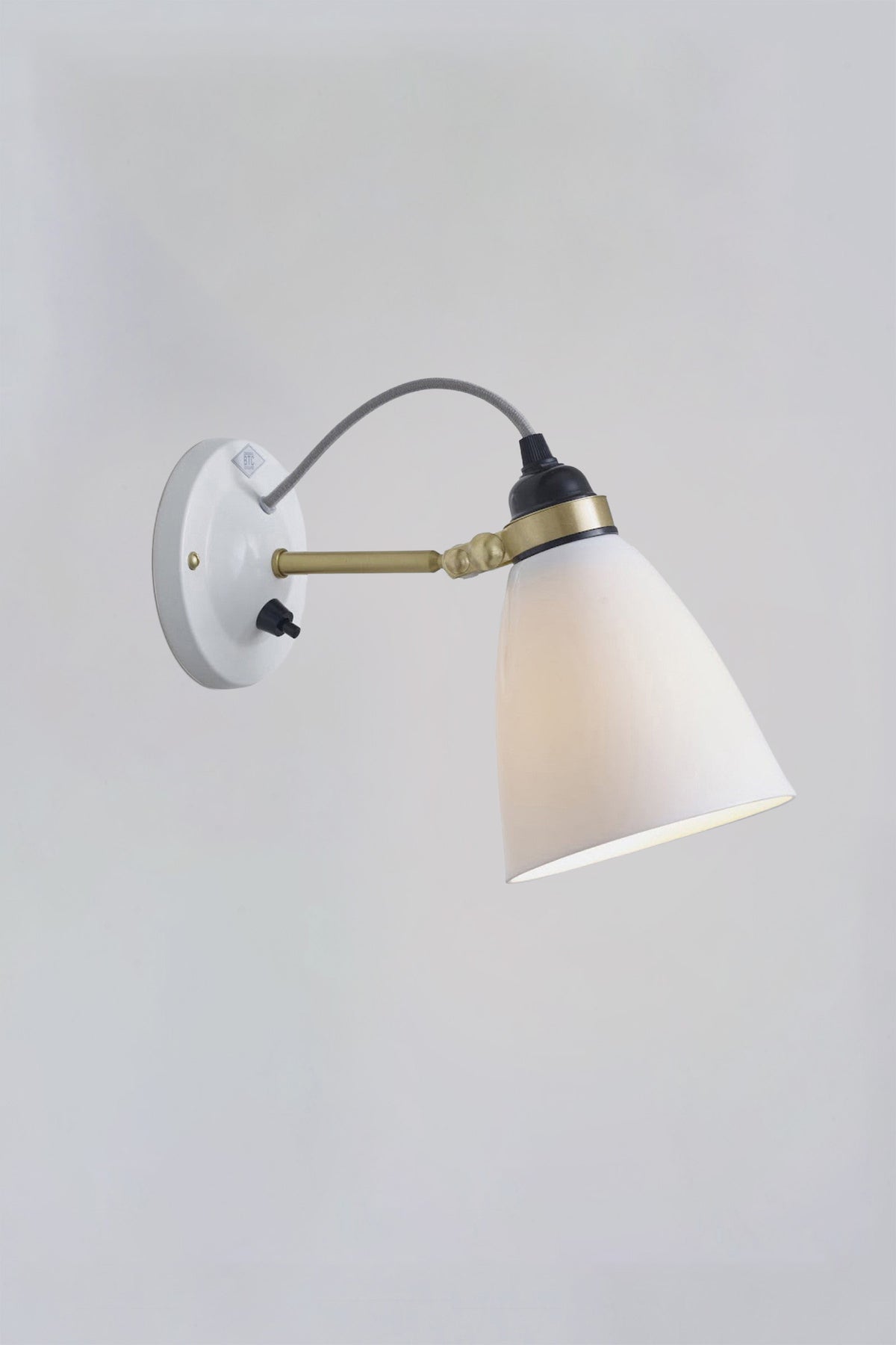 OBTC Product Image, Light On: Hector 30 Wall Light, Switched, Natural White & Satin Brass