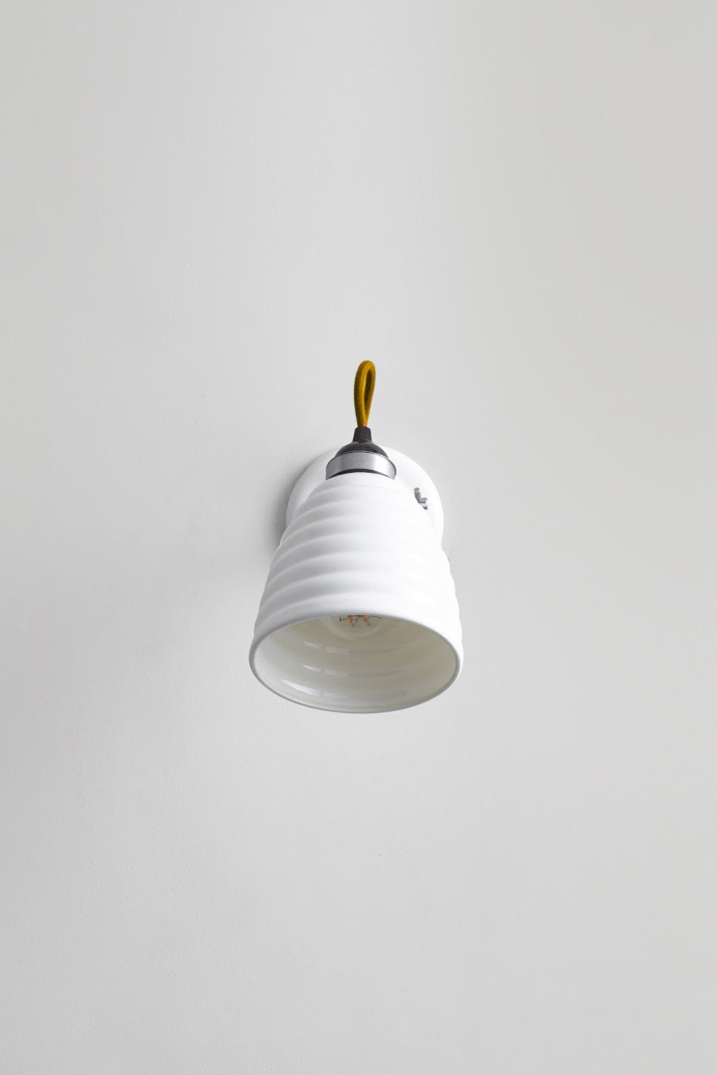 Variant Image for Blanc Naturel / Jaune