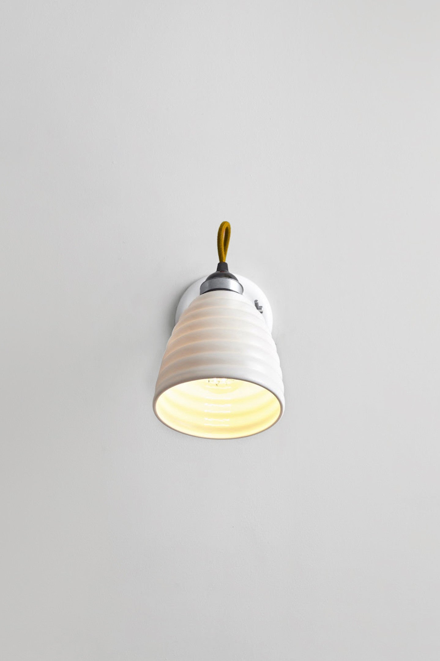 Variant Image for Blanc Naturel / Jaune