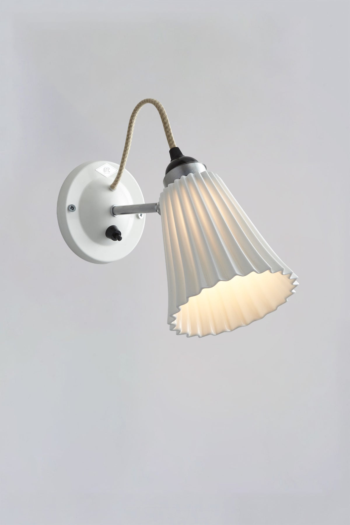OBTC Product Image, Light On: Hector Pleat Wall Light, Medium, Switched, Natural White