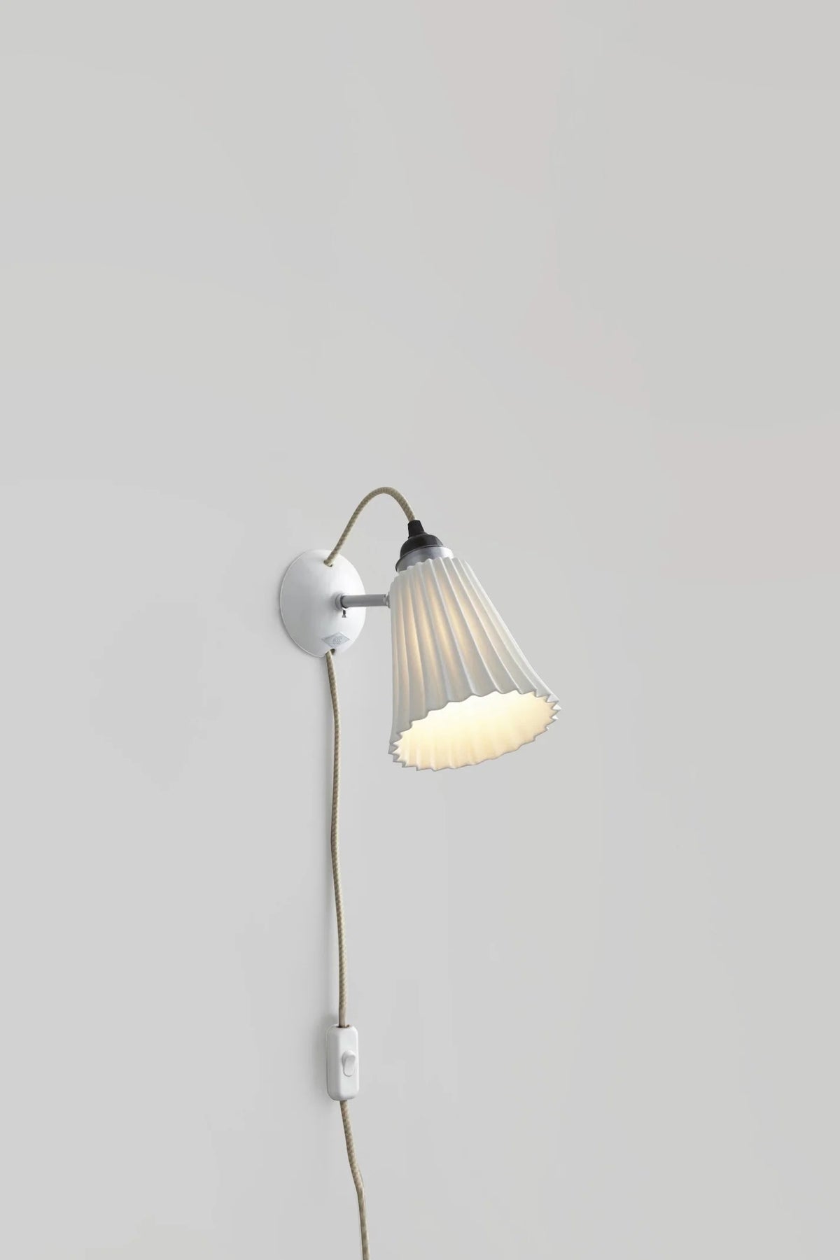 Hector Pleat Medium Wall Light, PSC