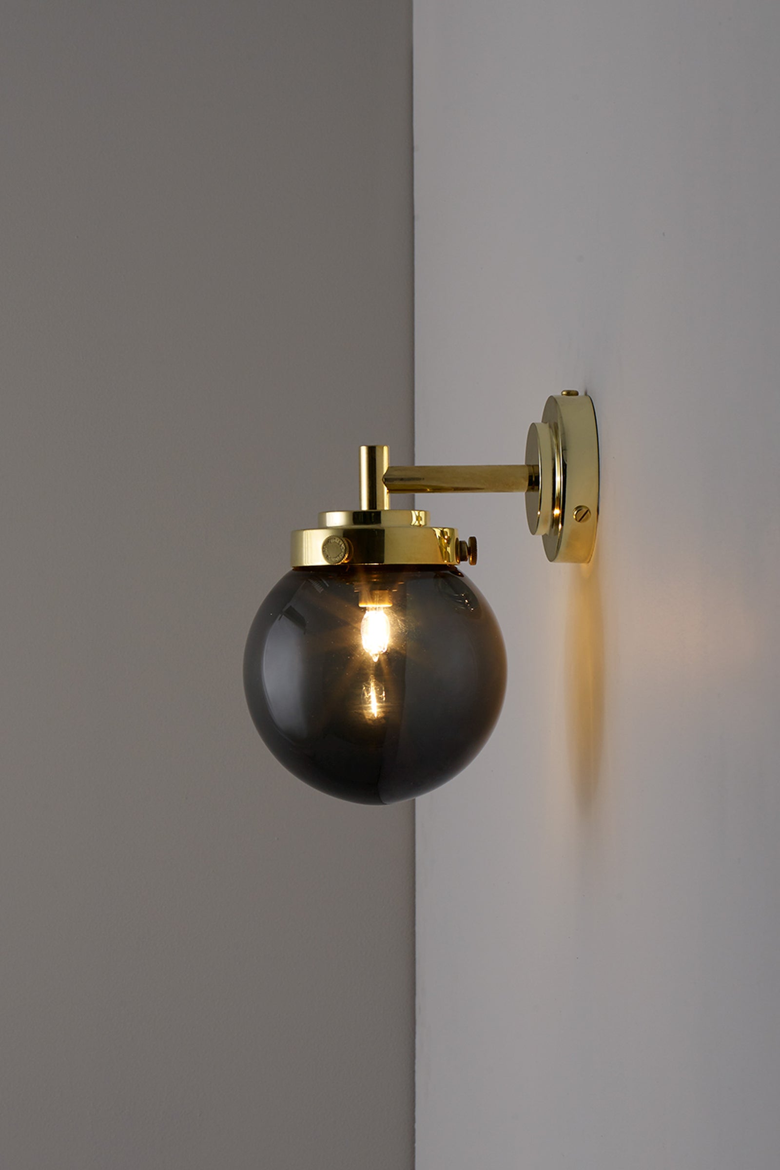 Variant Image for Polished Brass / Anthracite