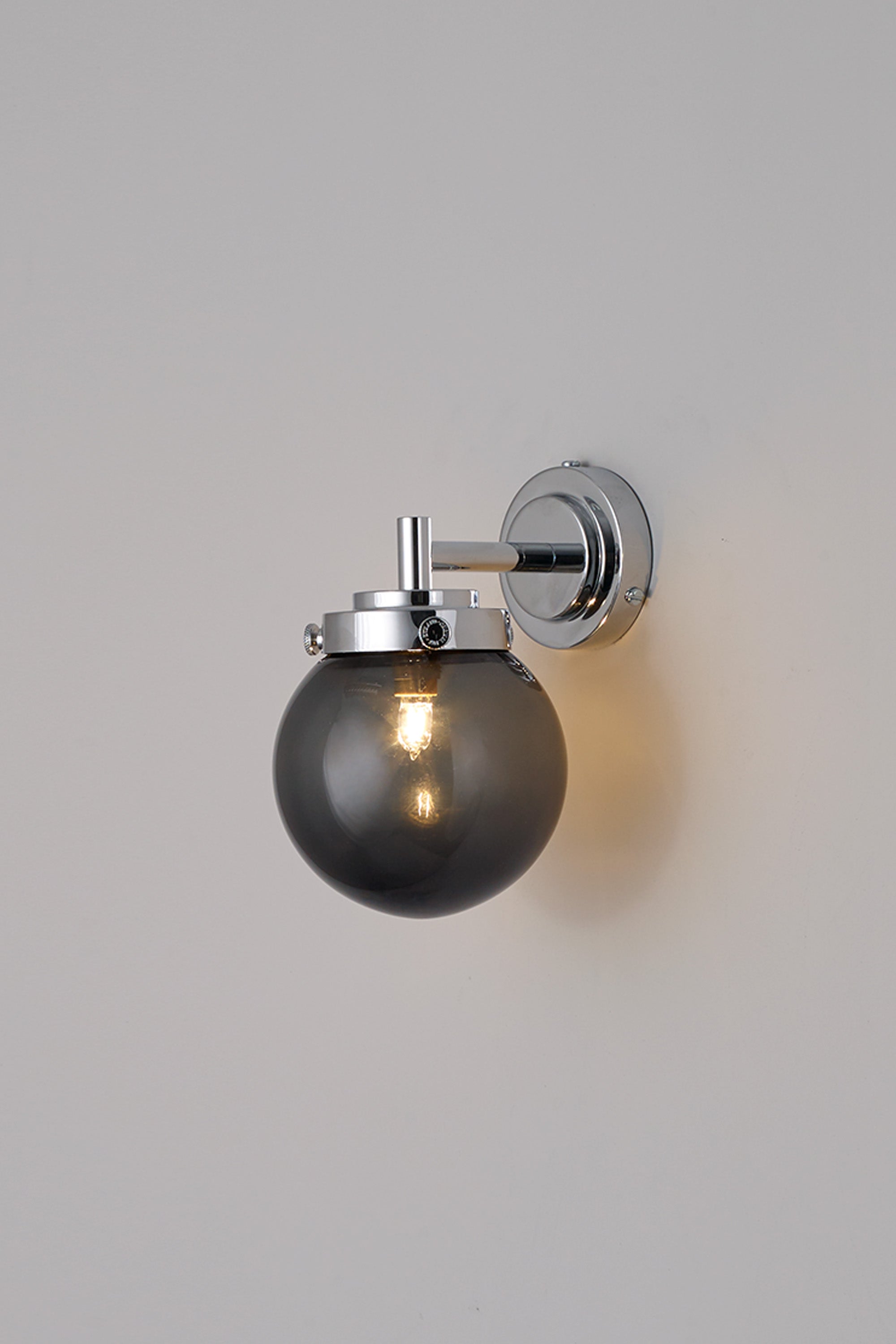 Mini Globe Wandleuchte