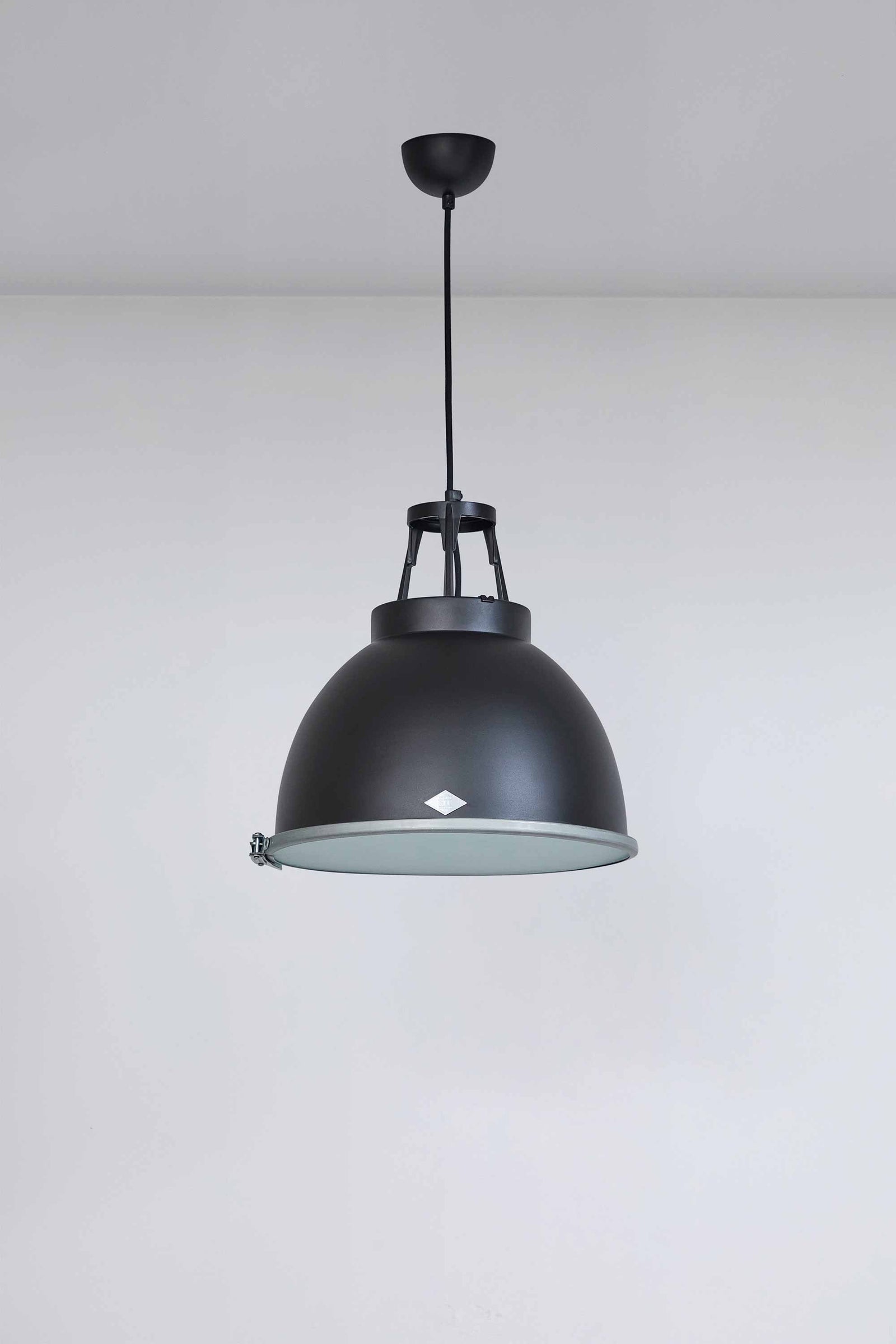Variant Image for Black / Frosted Glass Diffuser