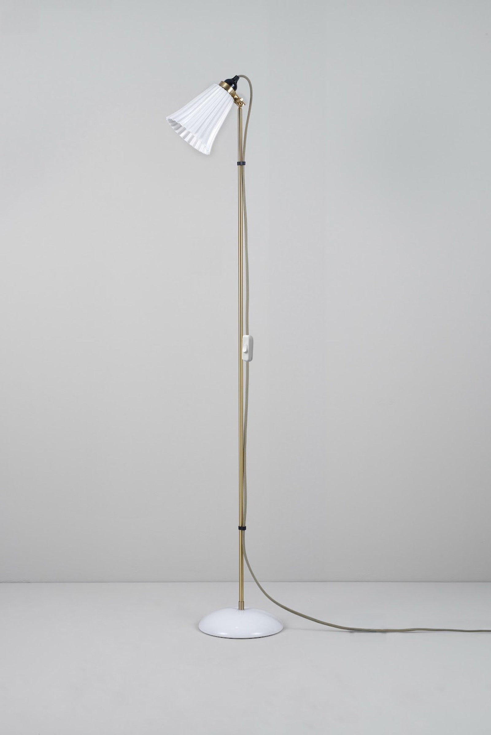 Variant Image for Natural White / Grey