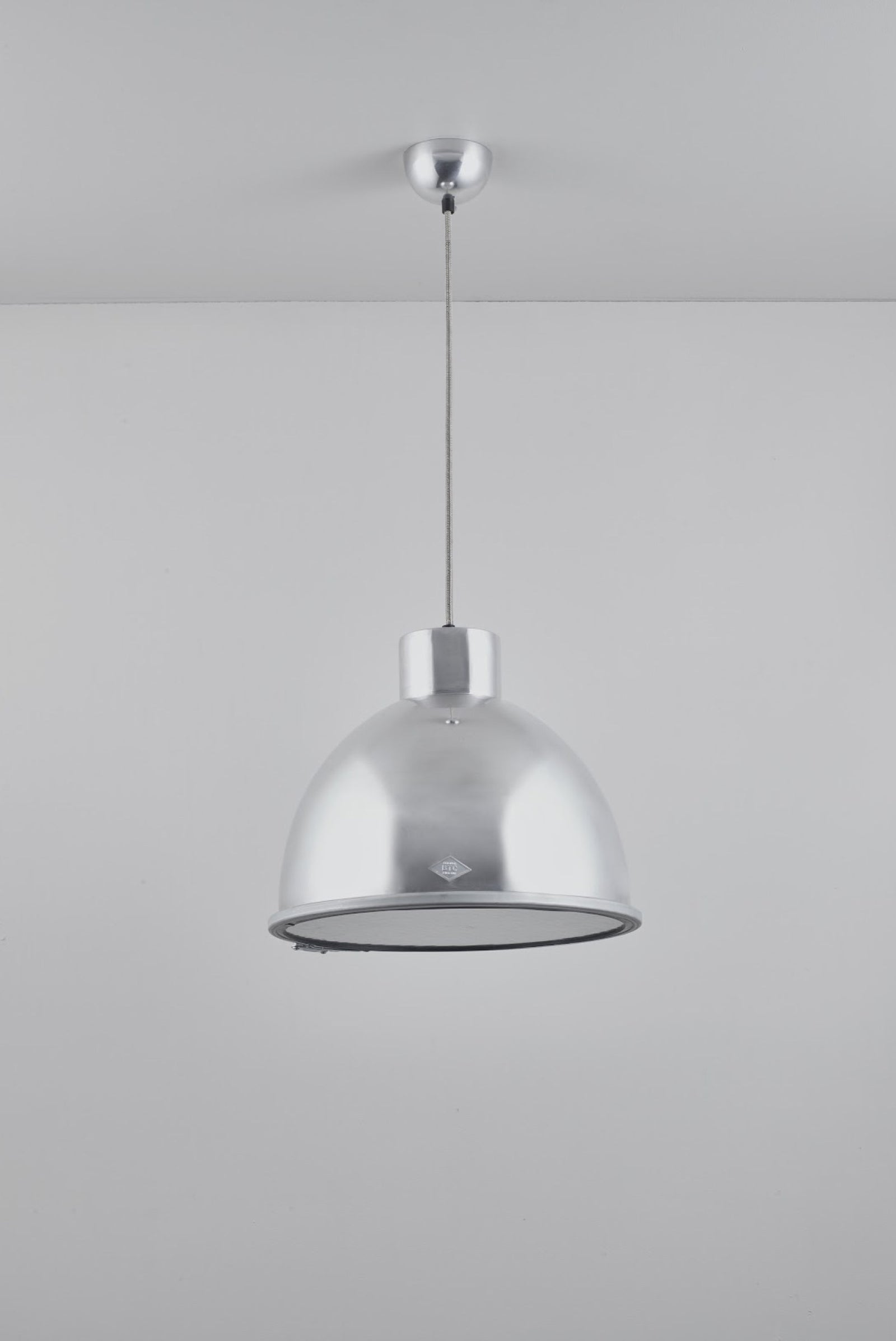 Variant Image for Aluminium / Wired