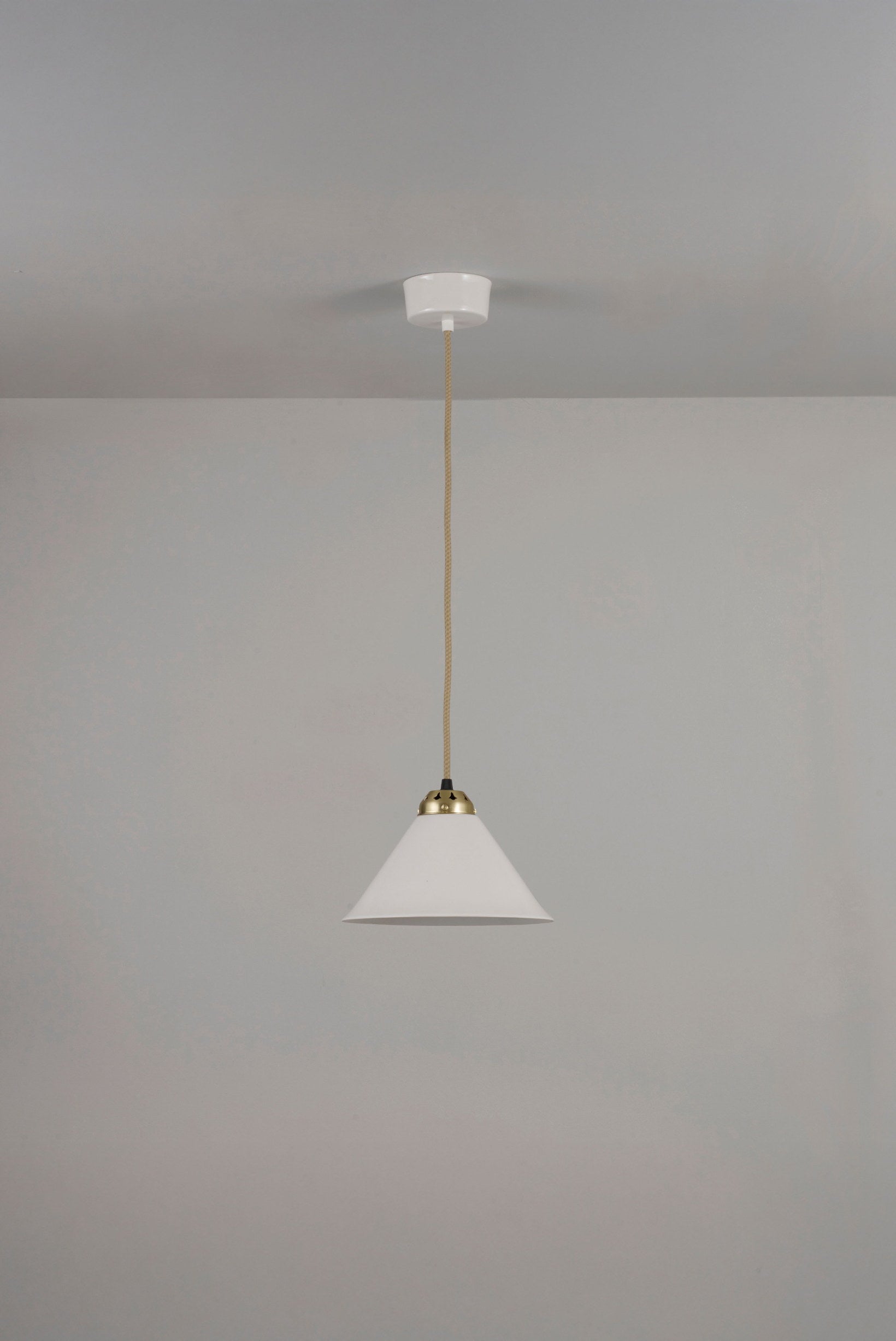 Suspension Cobb Small Plain