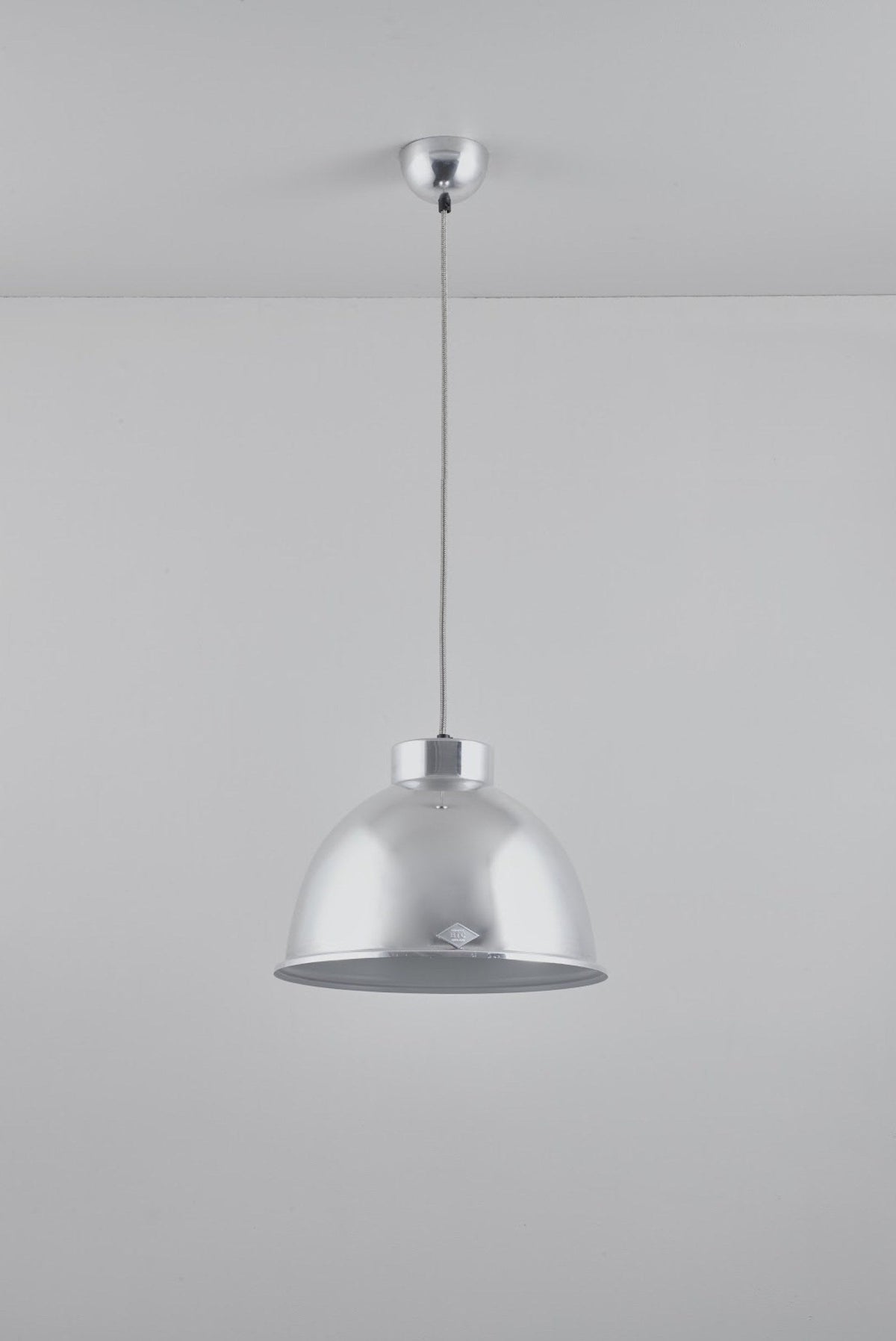 Giant 0 Pendant