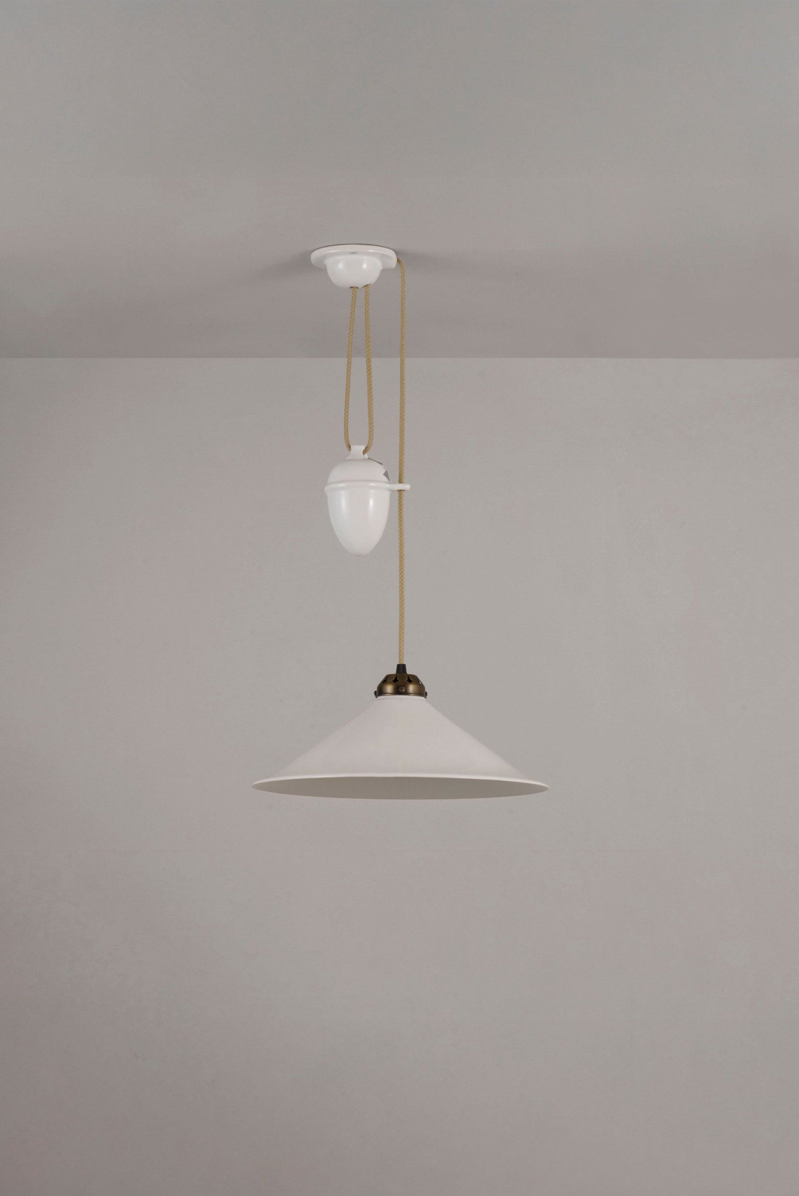 Variant Image for Laiton antique