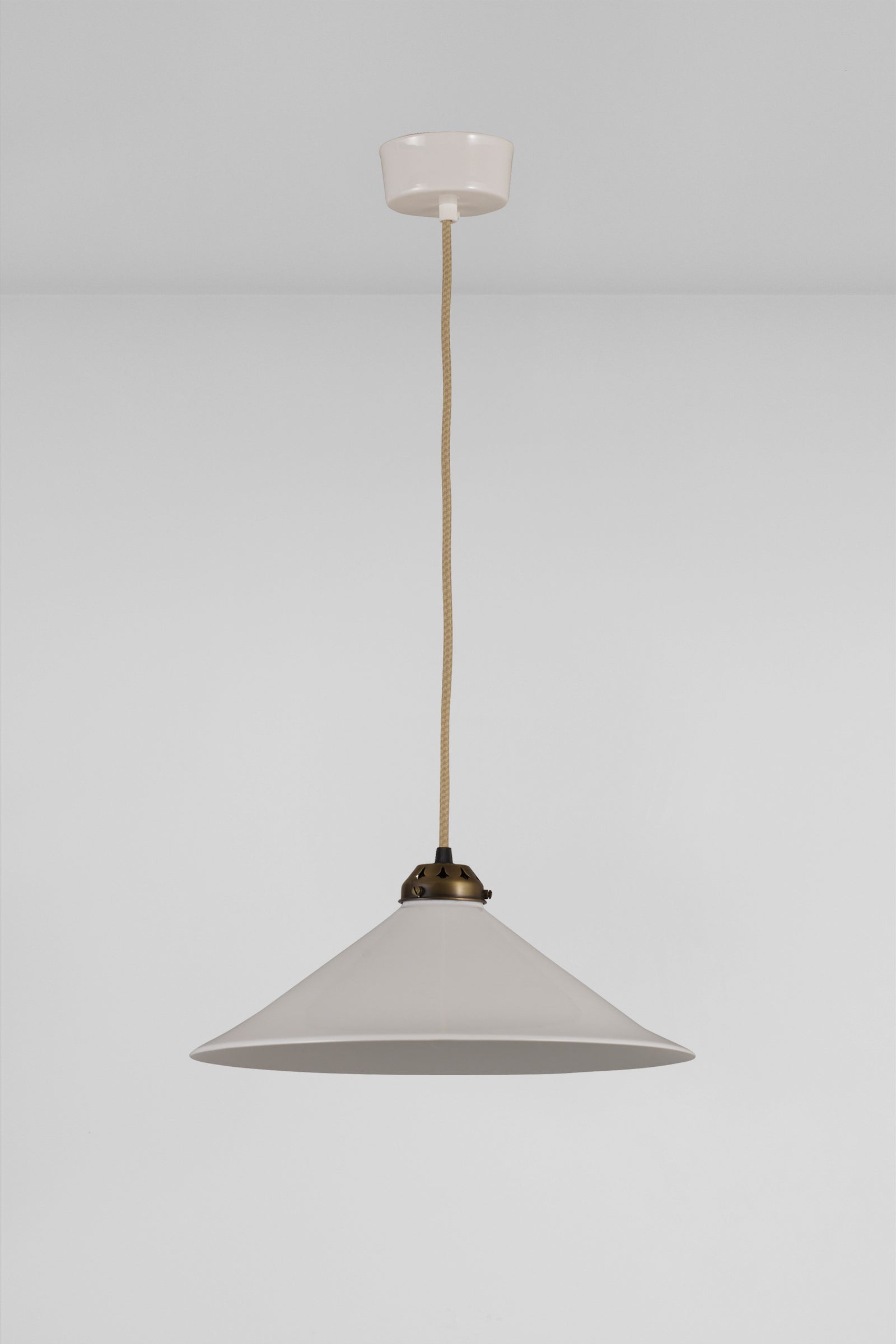 Variant Image for Laiton antique