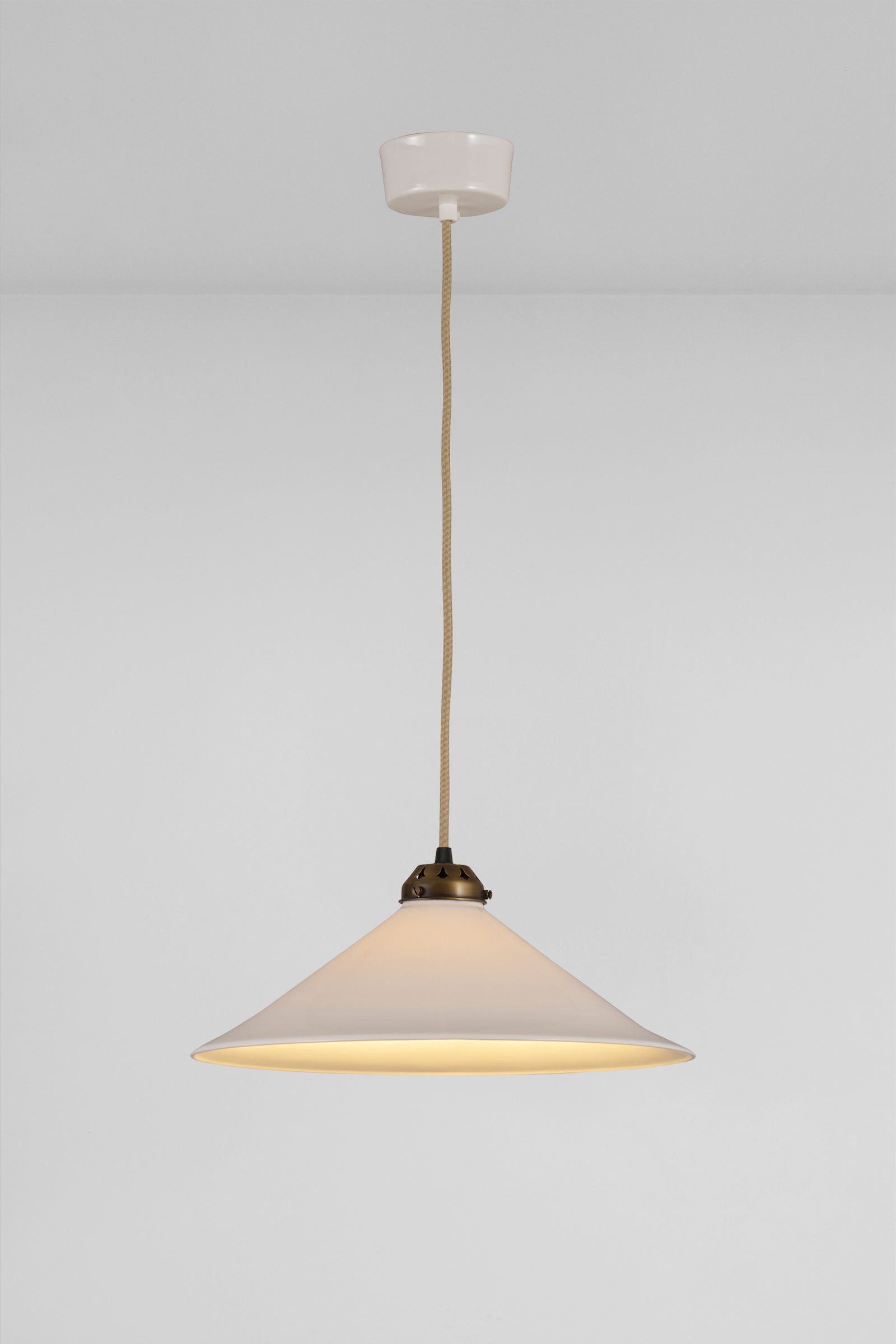 Variant Image for Laiton antique