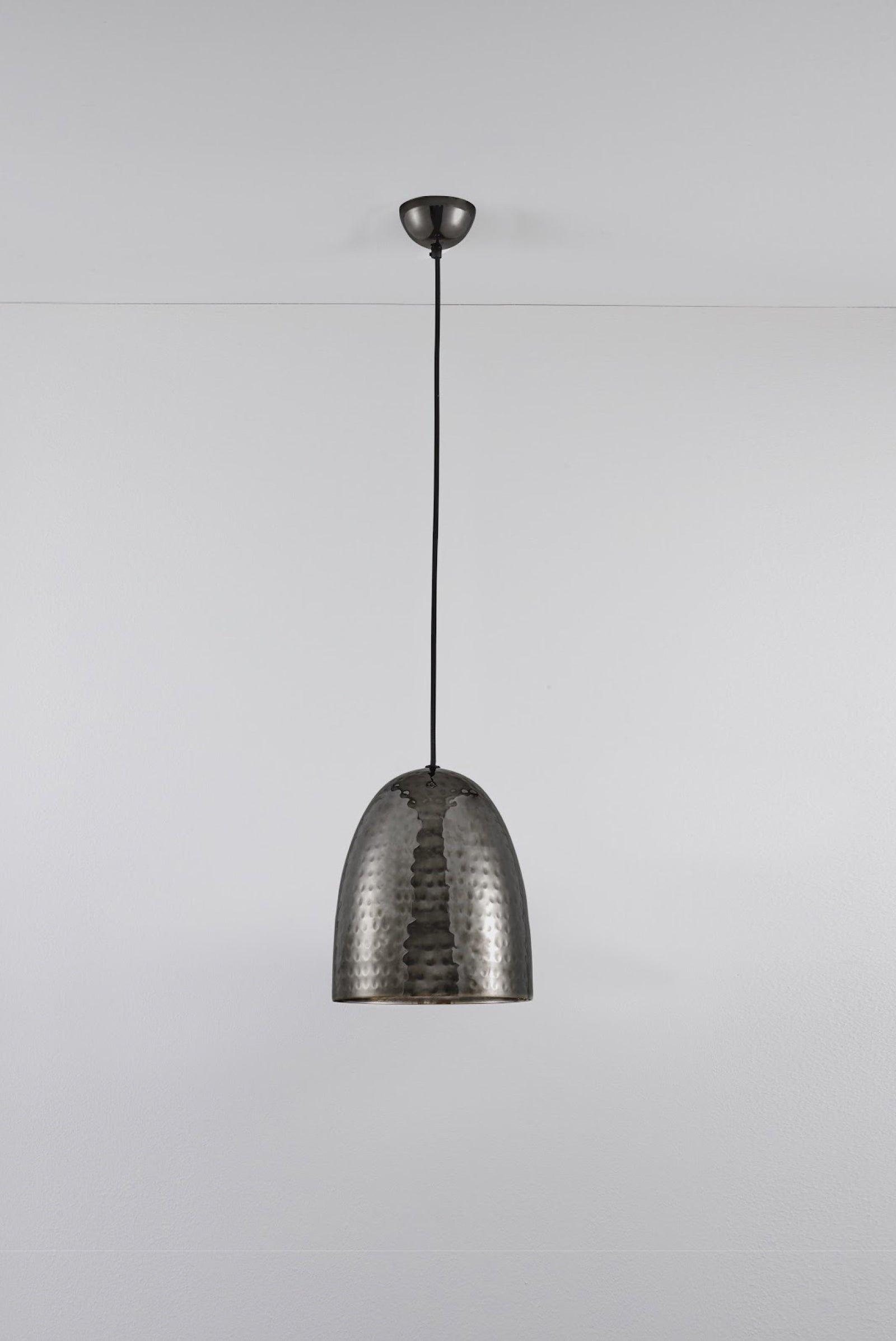Variant Image for Nickel Noir Martelé