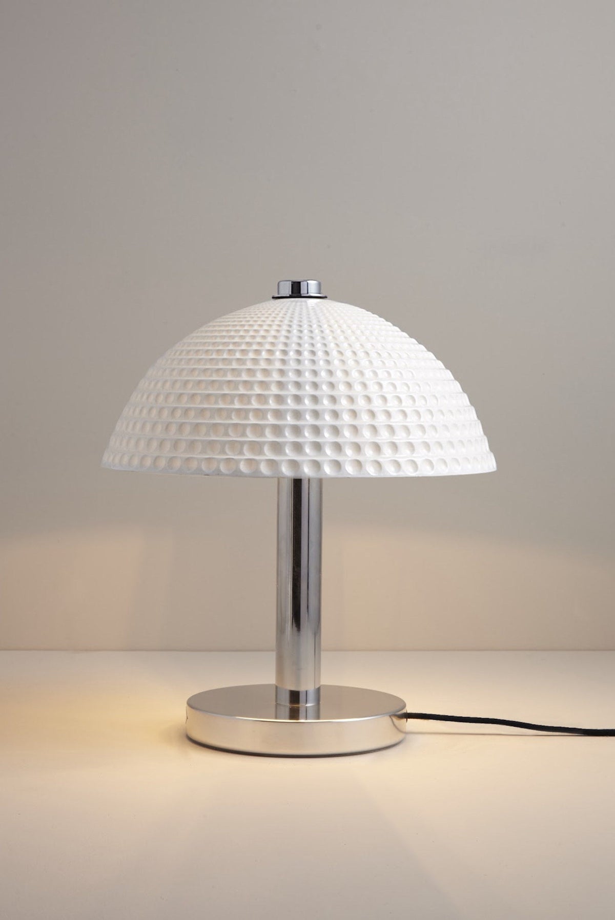 Cosmo Dimple Table Light