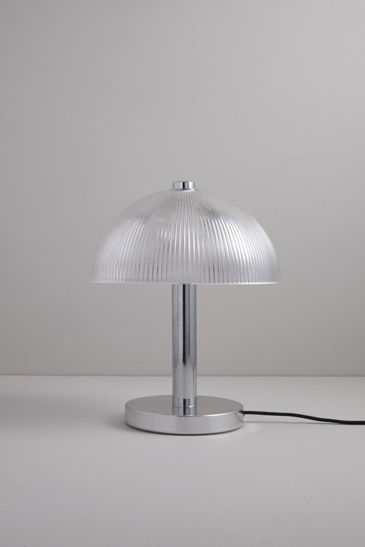 Cosmo Prismatic Table Light